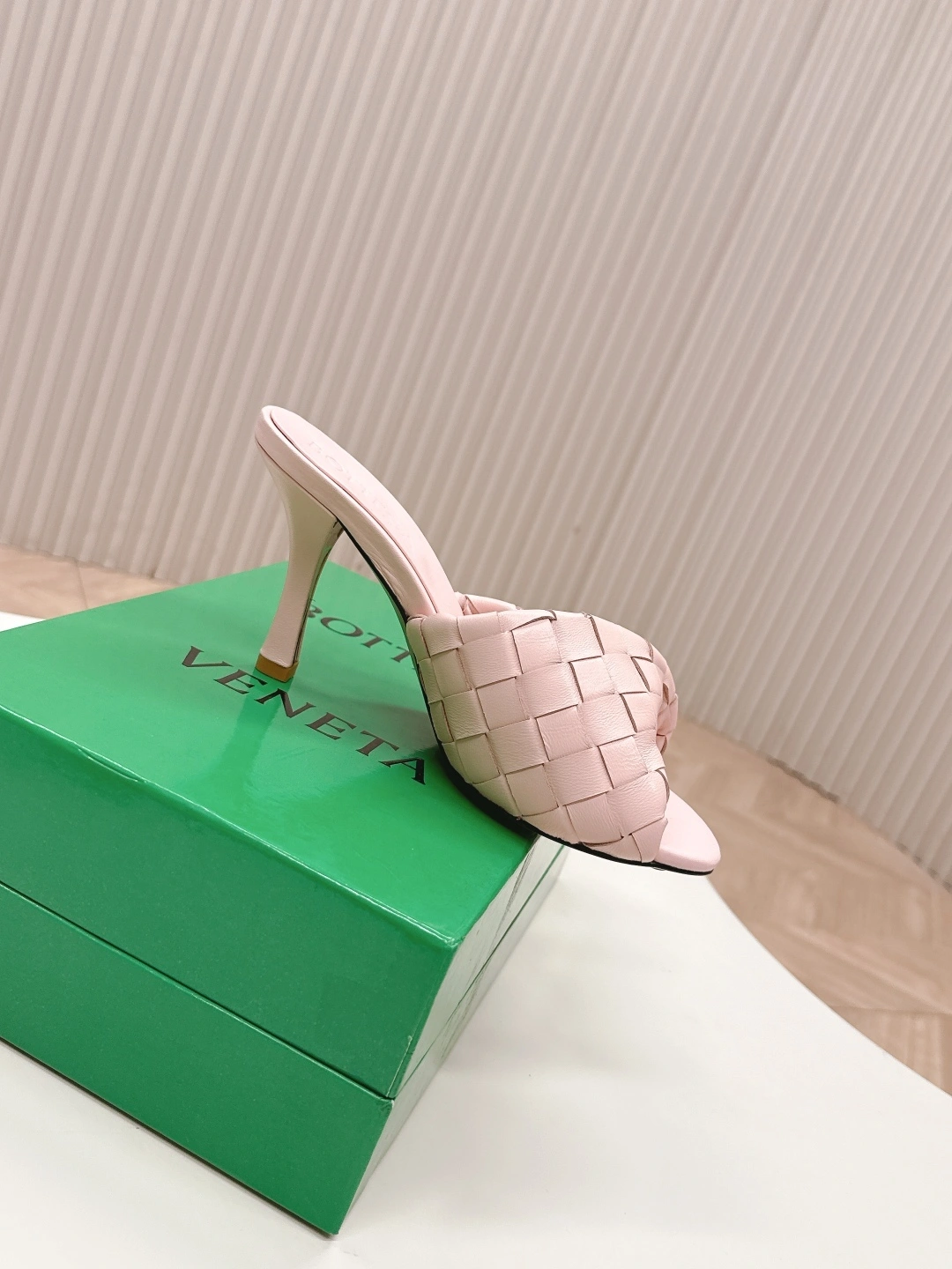 COCO-- V595t1 796455V2ED06801 sheepskin Heel height：8CM item:E-X032D4001