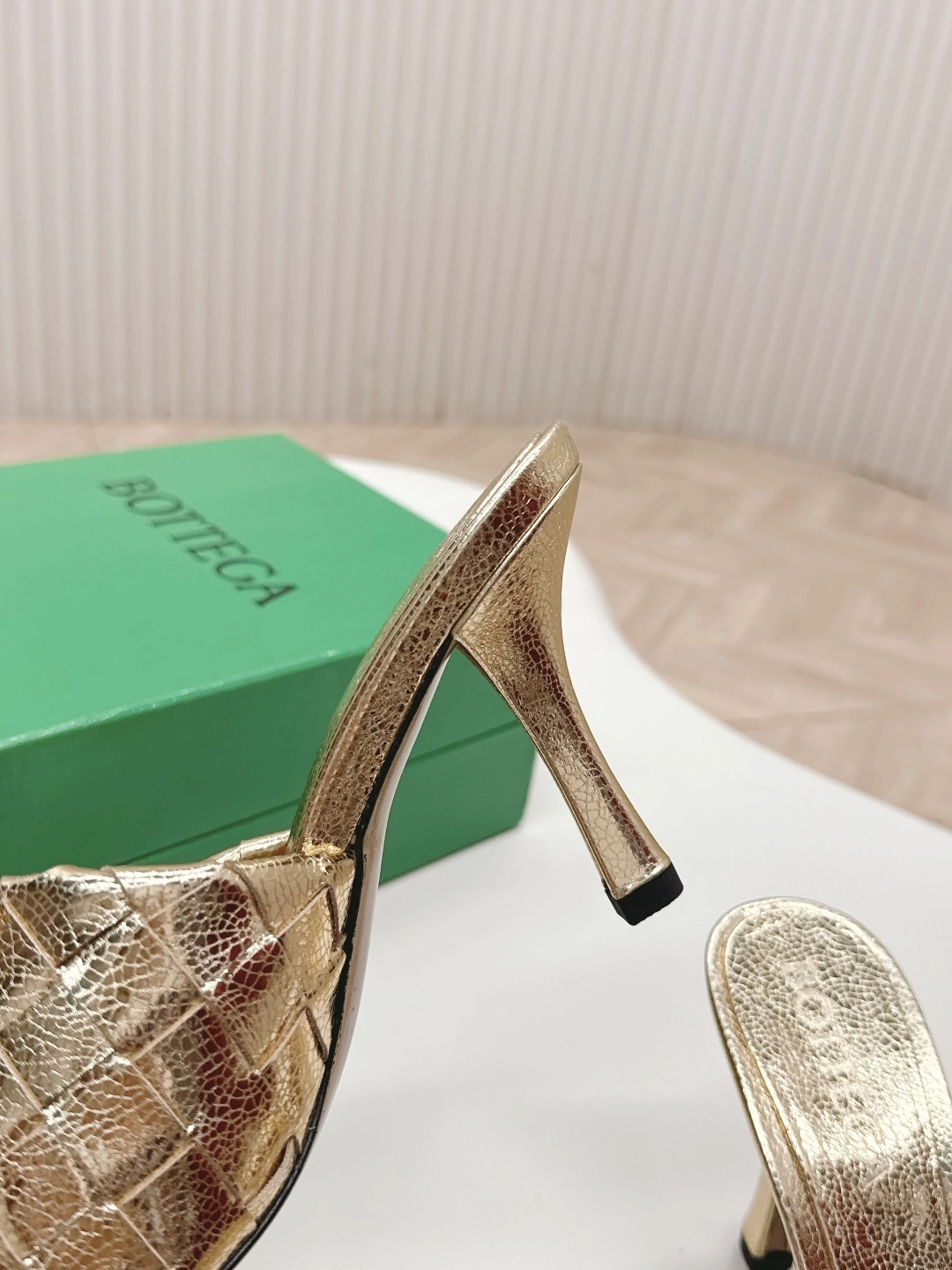 COCO-- V595t1 796455V55N17890 sheepskin Heel height：8CM item:E-X032D4002