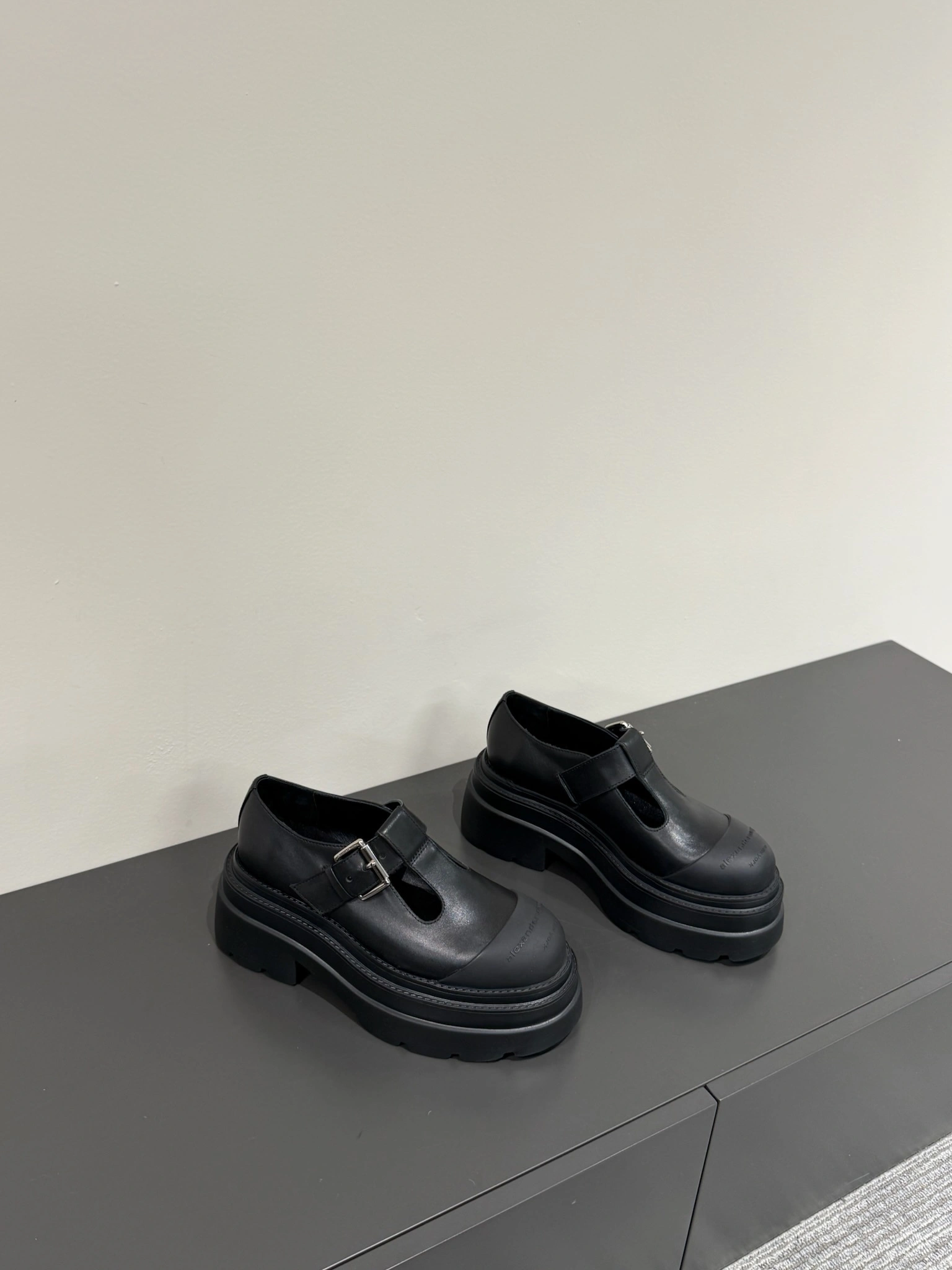 COCO-- W196 30125F045001 cowhide item:E-X158C0716
