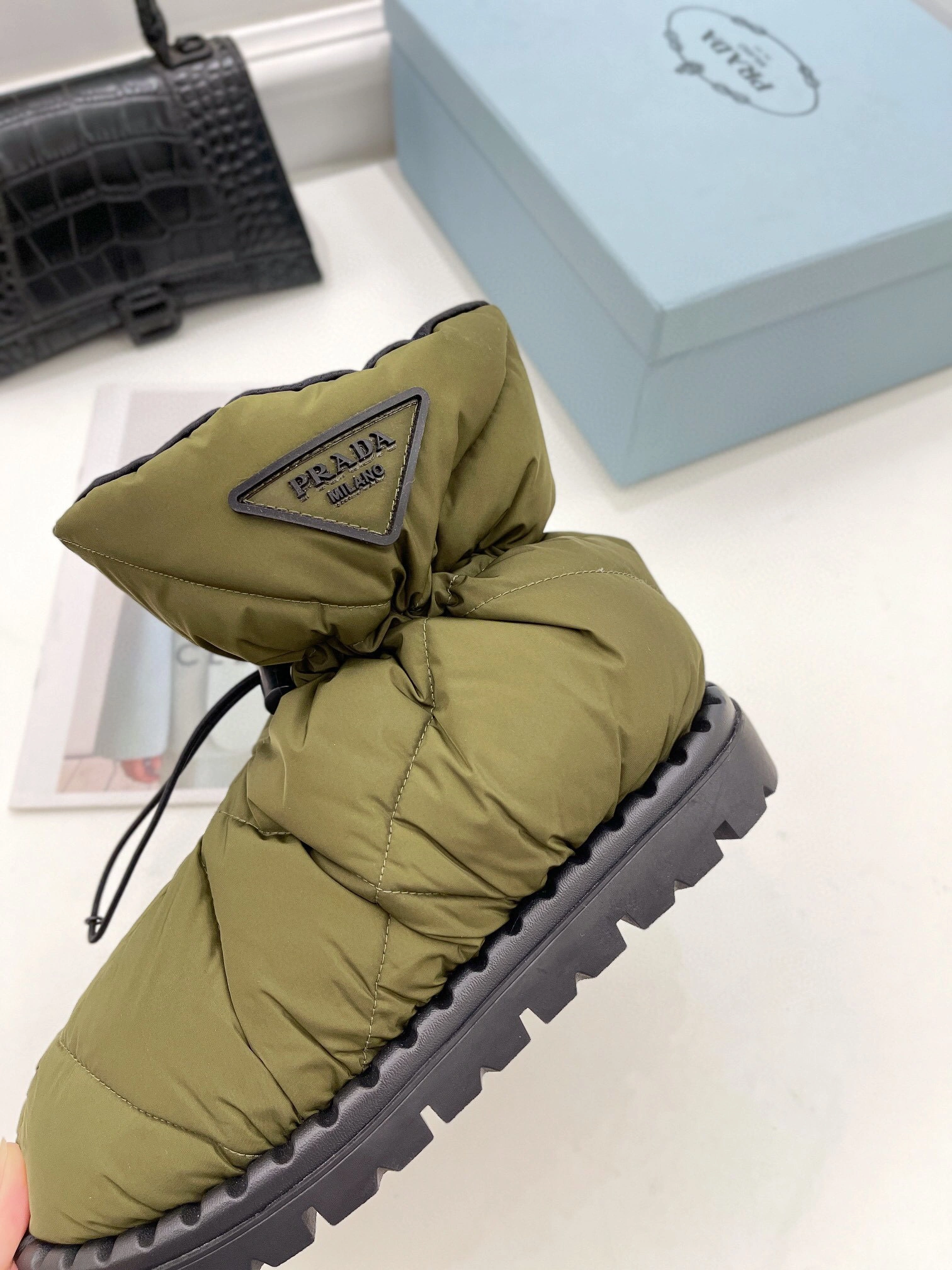 COCO-- item: B-X150J2157