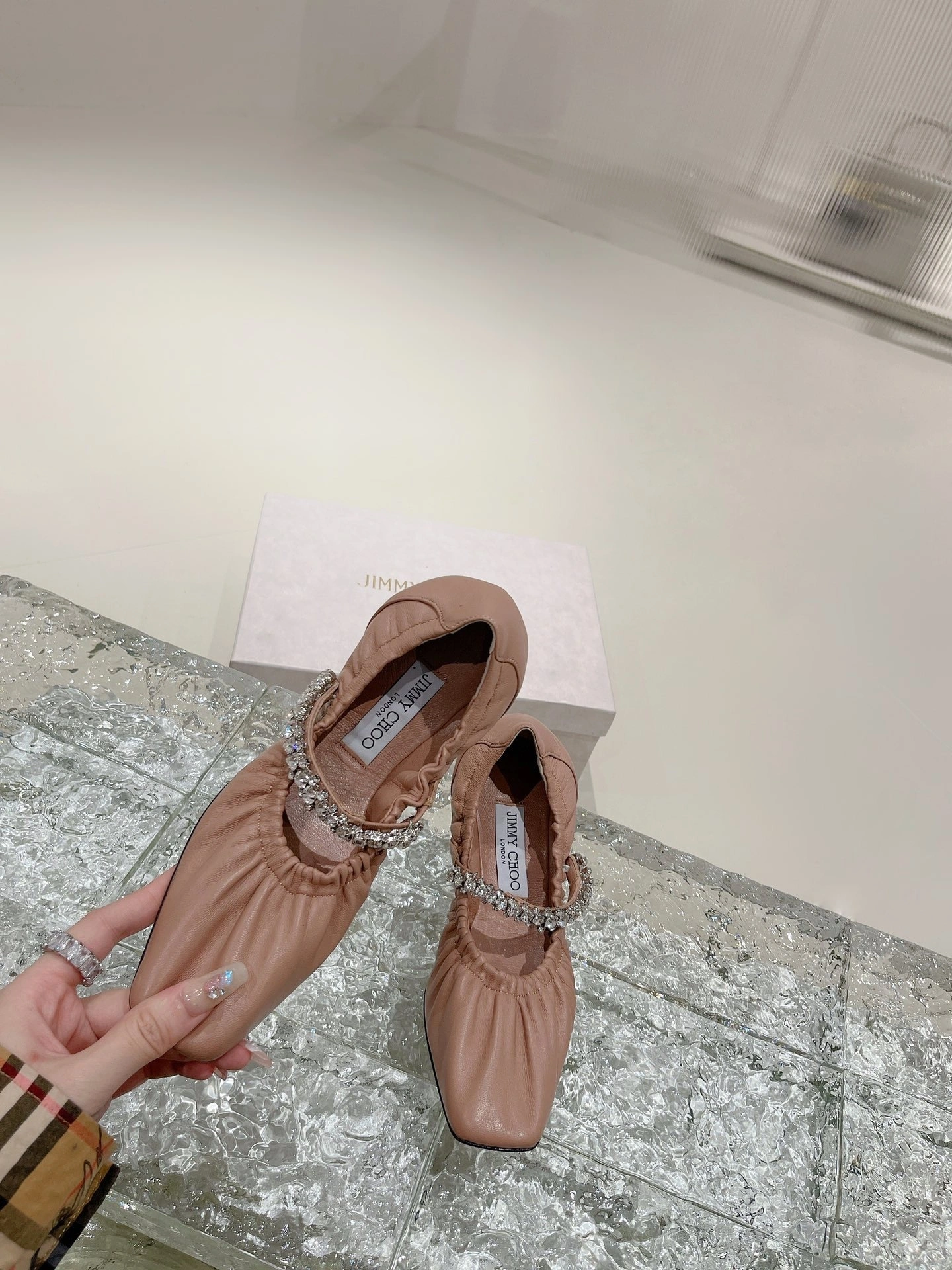 COCO - item:B-X158G2949