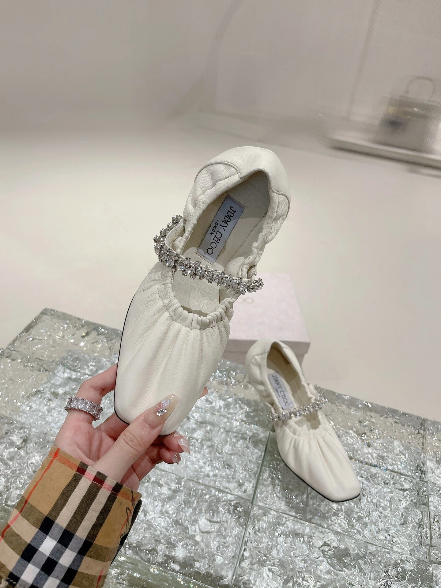 COCO - item:B-X158G2950