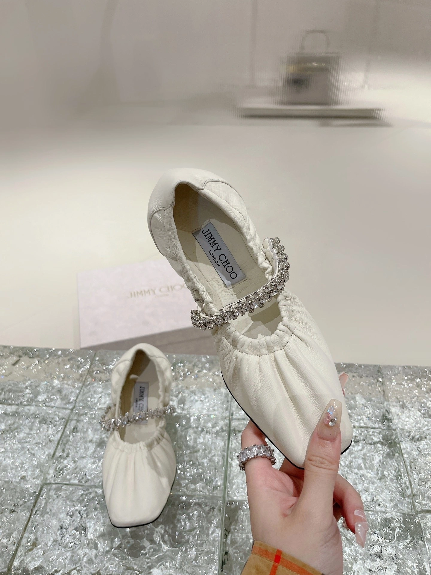 COCO - item:B-X158G2950