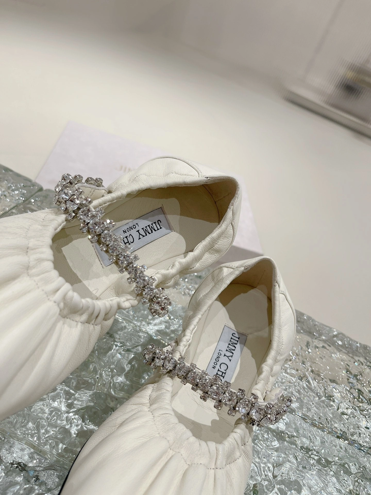 COCO - item:B-X158G2950
