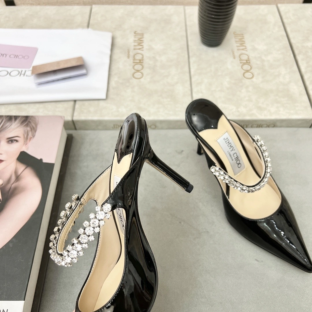 COCO - item:B-X158G2952