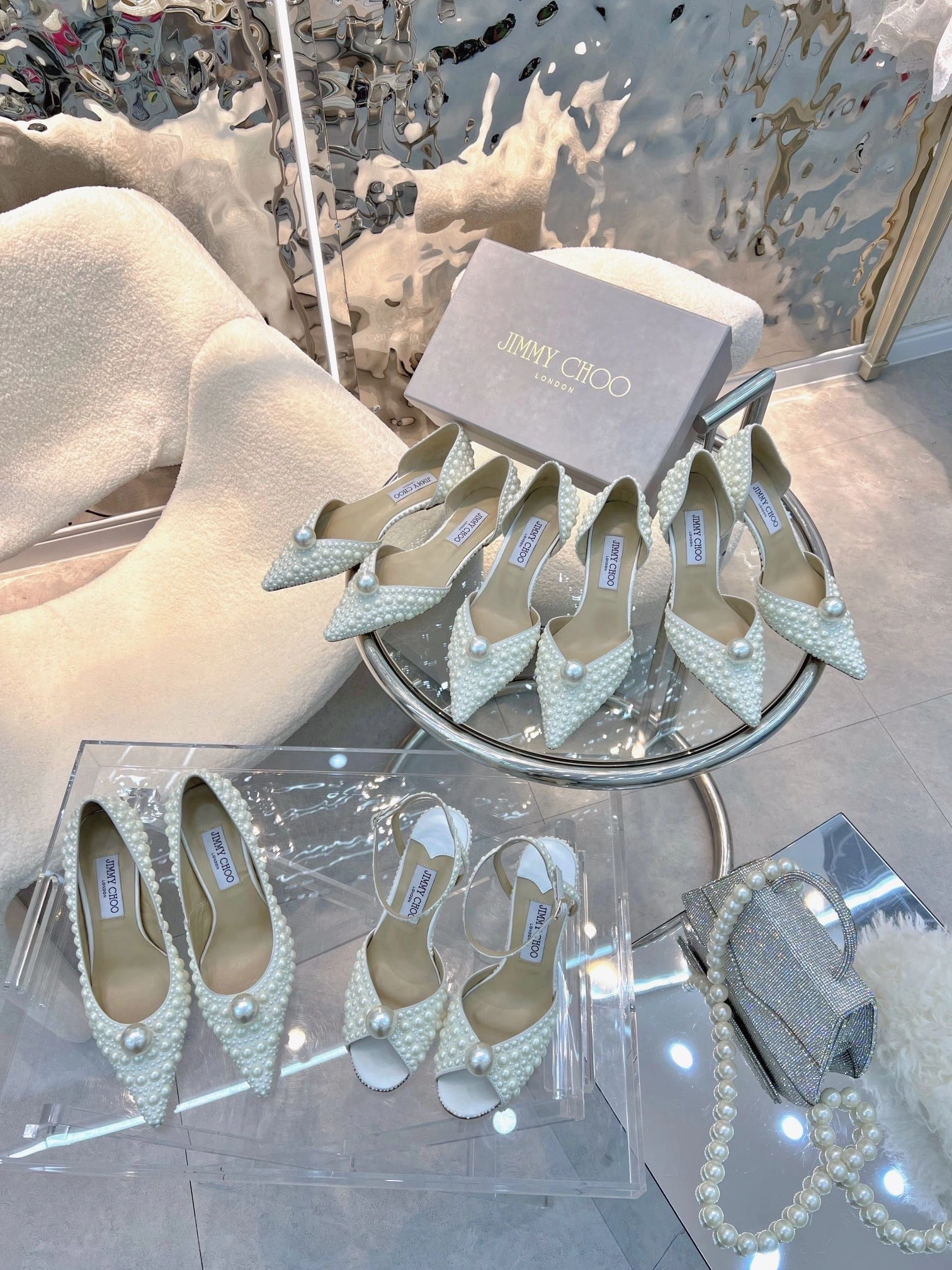 COCO - item:B-X158G2980