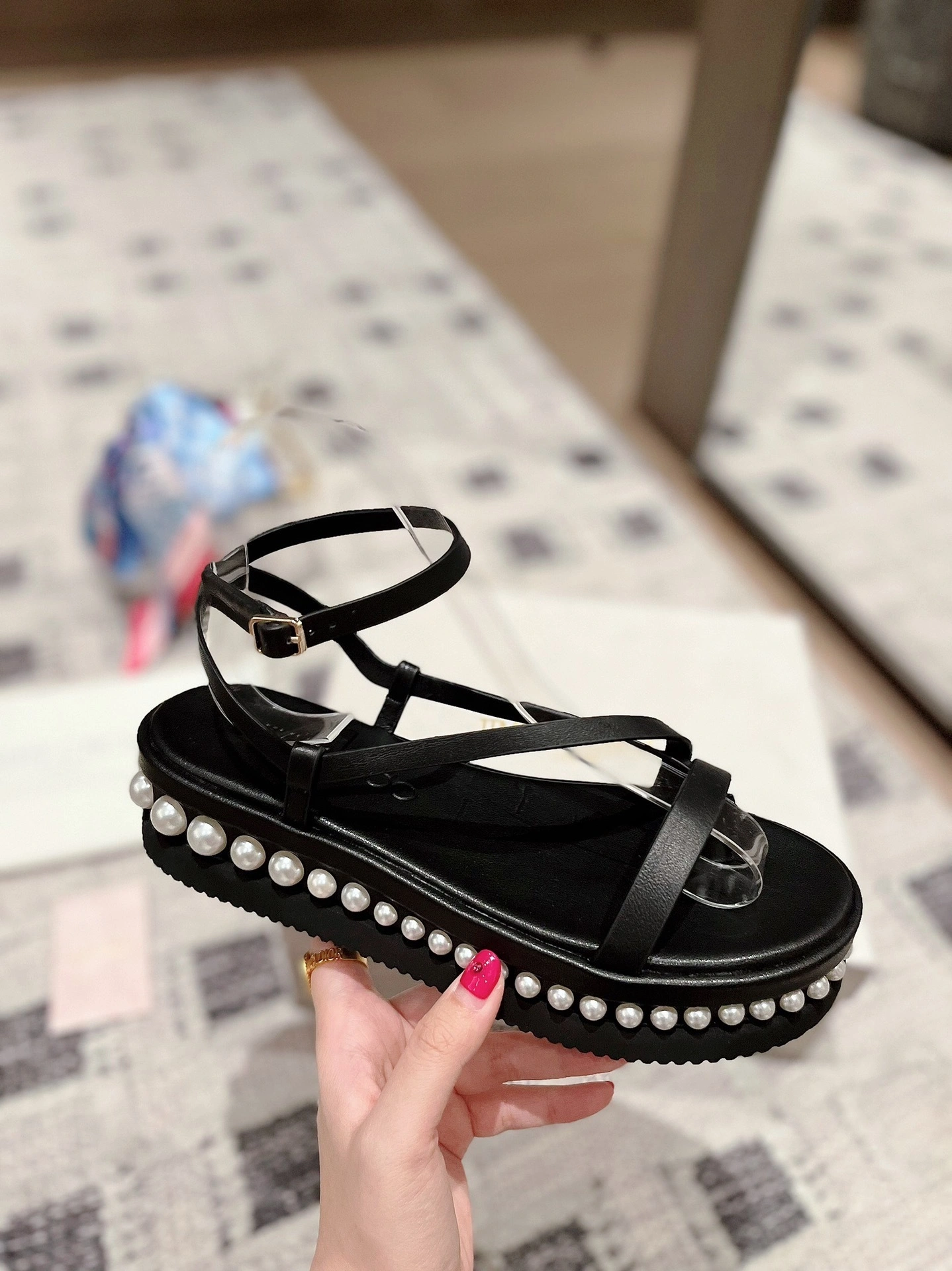 COCO - item:B-X198G2926