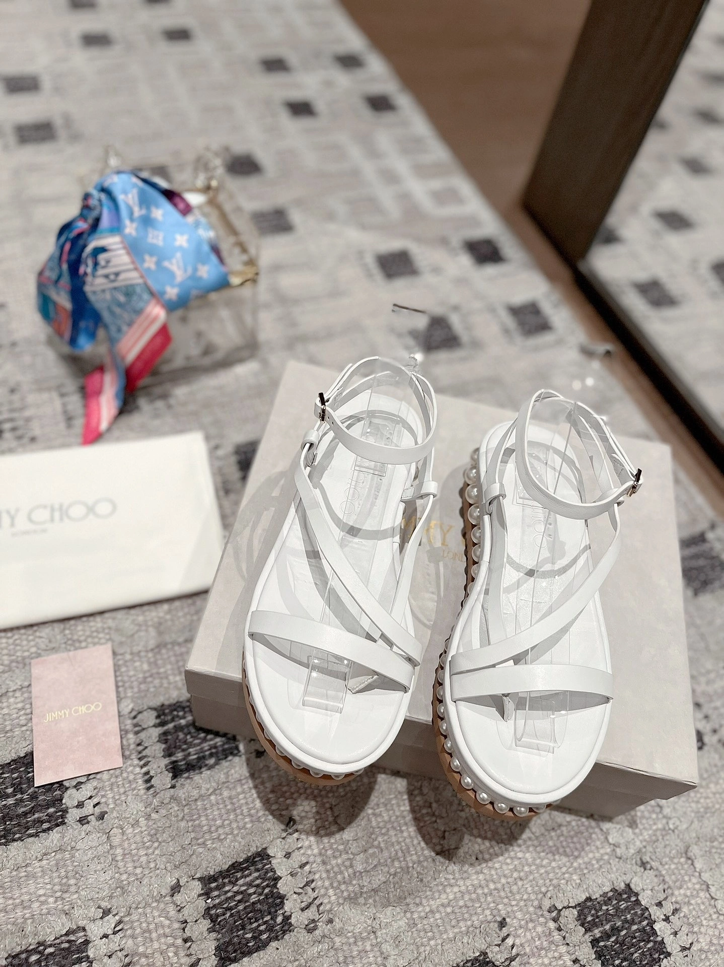 COCO - item:B-X198G2927