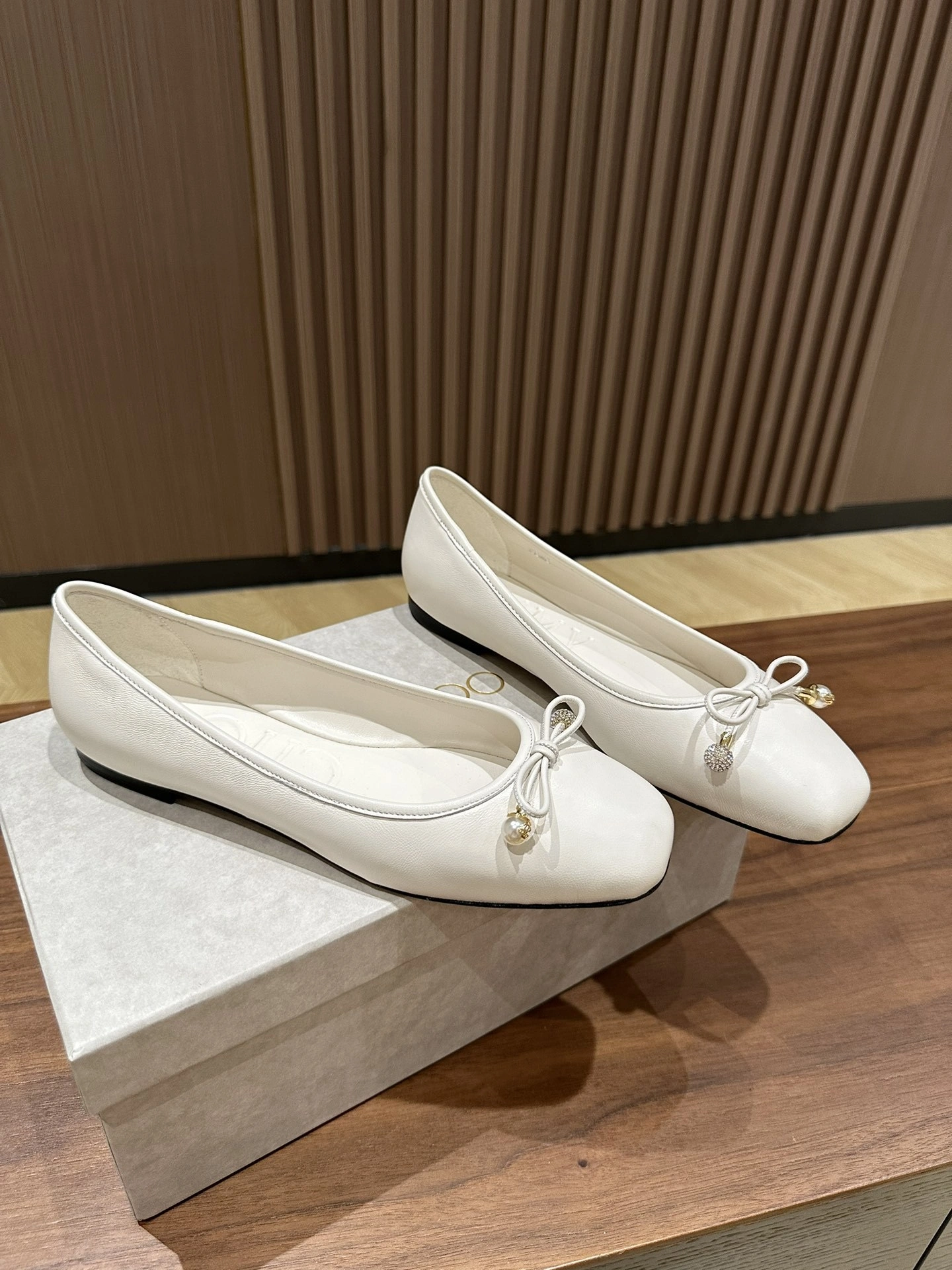 COCO-- item:C-X02K0401