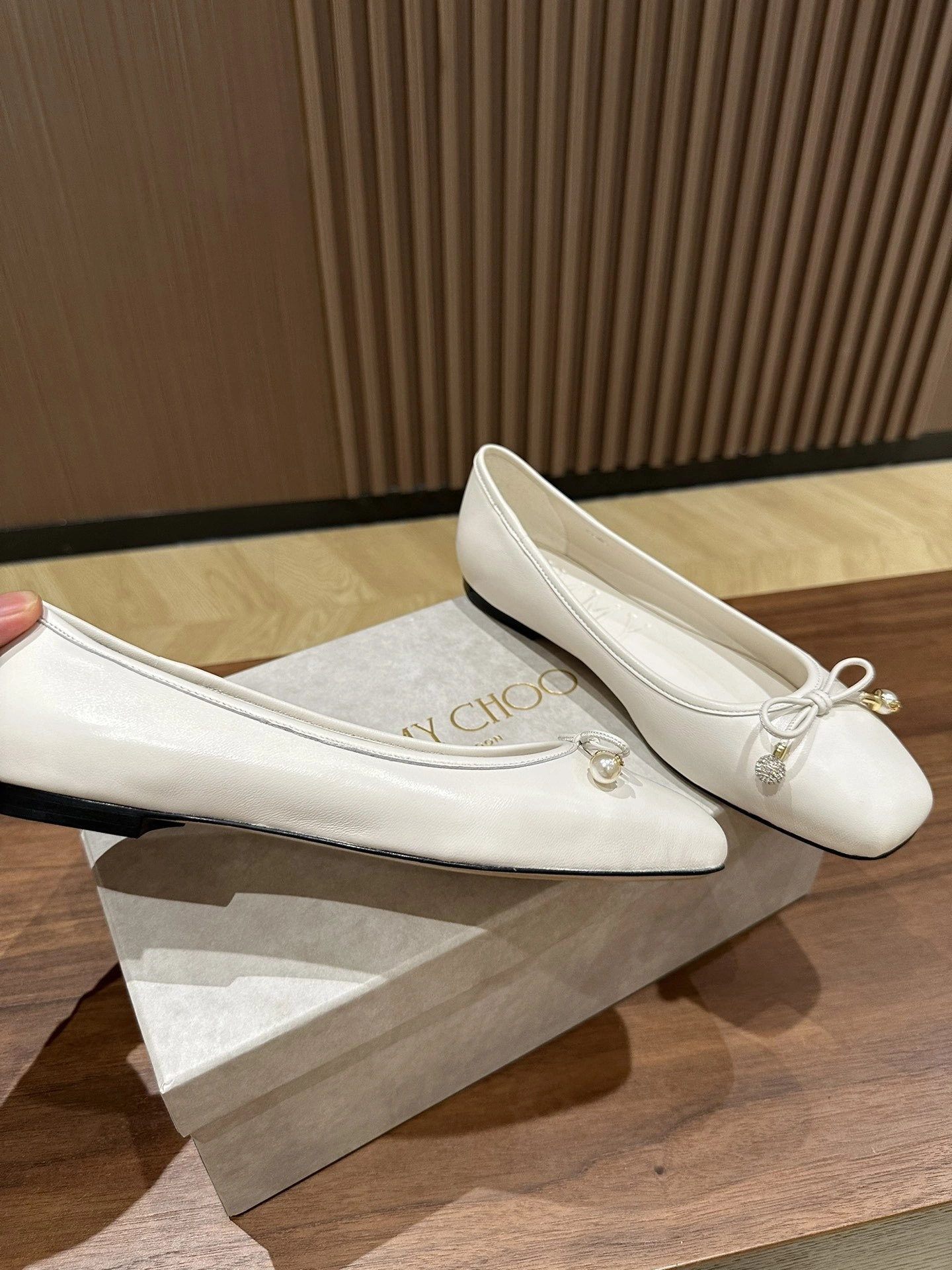 COCO-- item:C-X02K0401