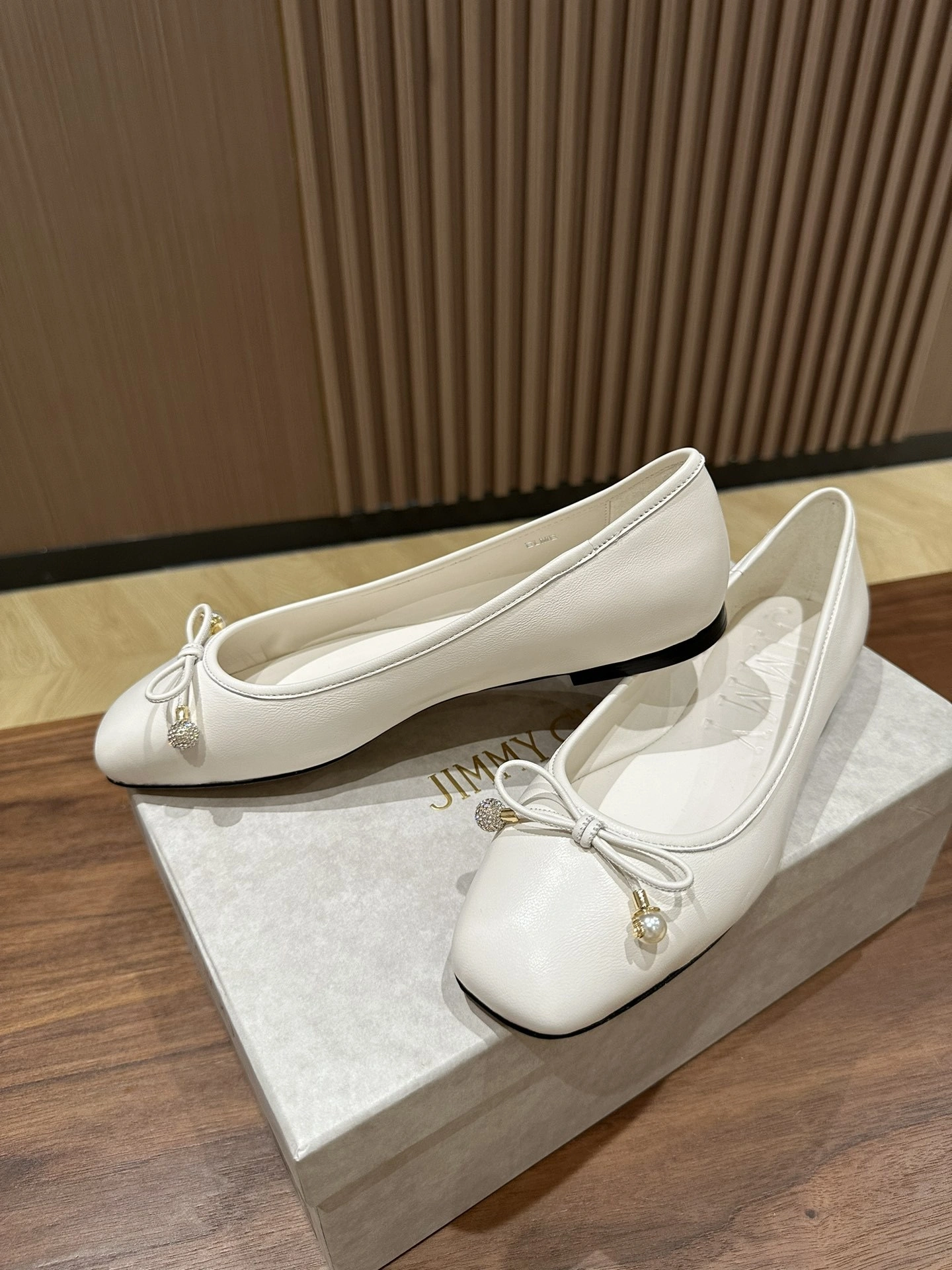 COCO-- item:C-X02K0401