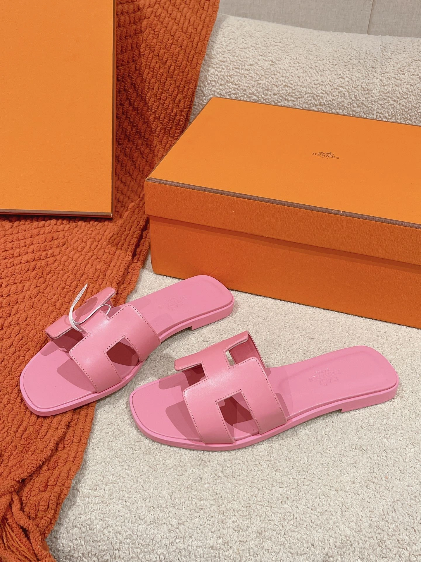 COCO-- item:D-X062M2819