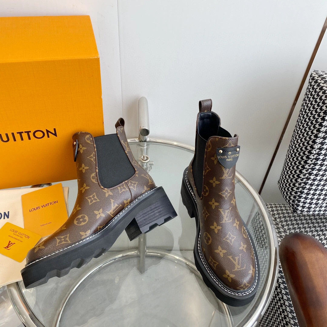 COCO- 1A8QCL Calfskin item: B-X158L1321A