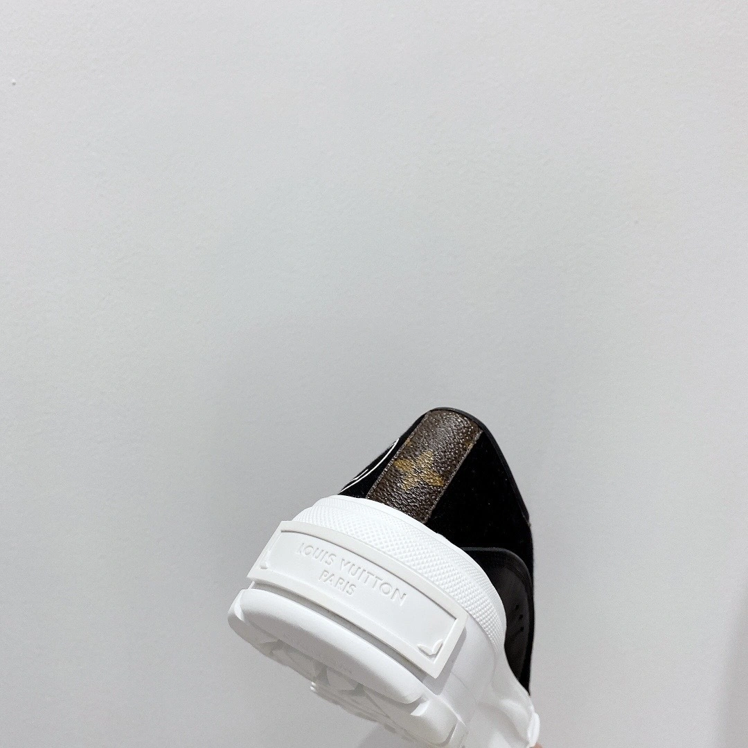 COCO- 1A9419 Squad item:B-X000D16H-28
