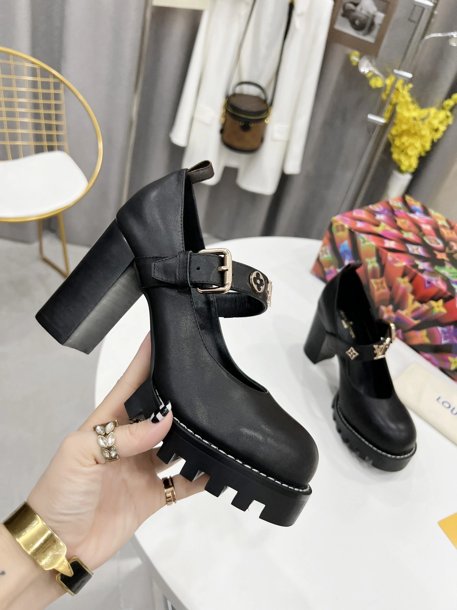 COCO- 1A952V item:B-X000C26H-9