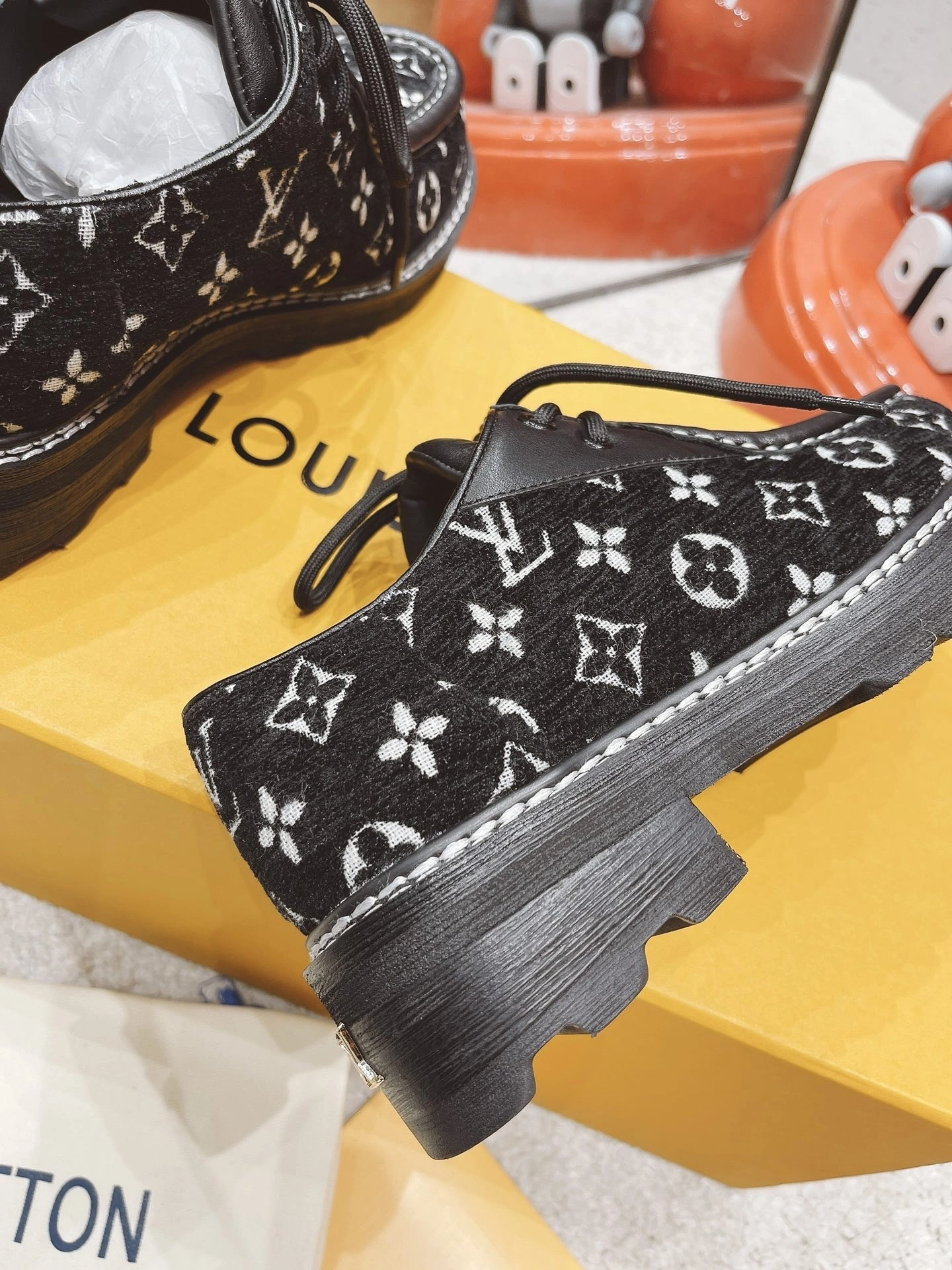 COCO- 1A95Y9 Beau Bourg Platform item:B-X158D16H-20