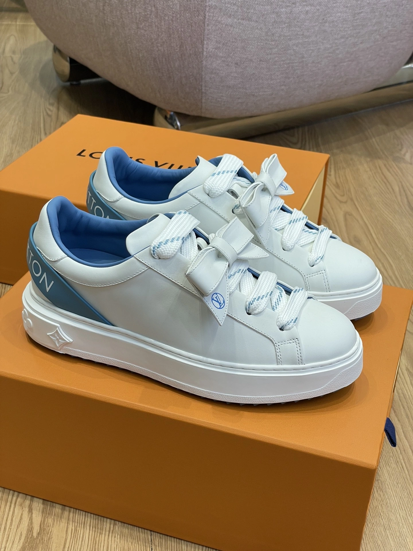 COCO- 1A9Q0M item:B-X000C24H-8