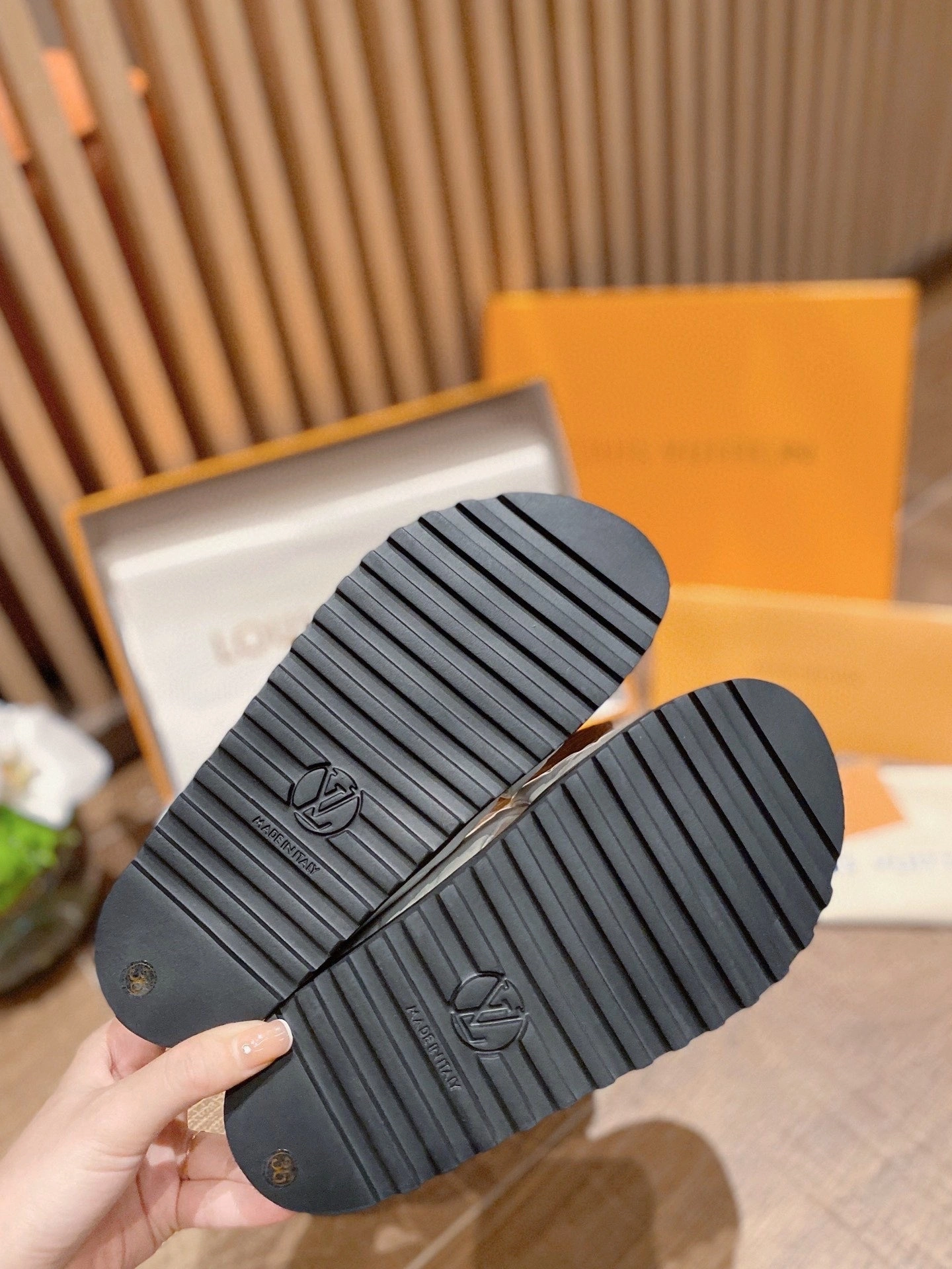 COCO- 1A9RD6 item:B-X000C26H-16