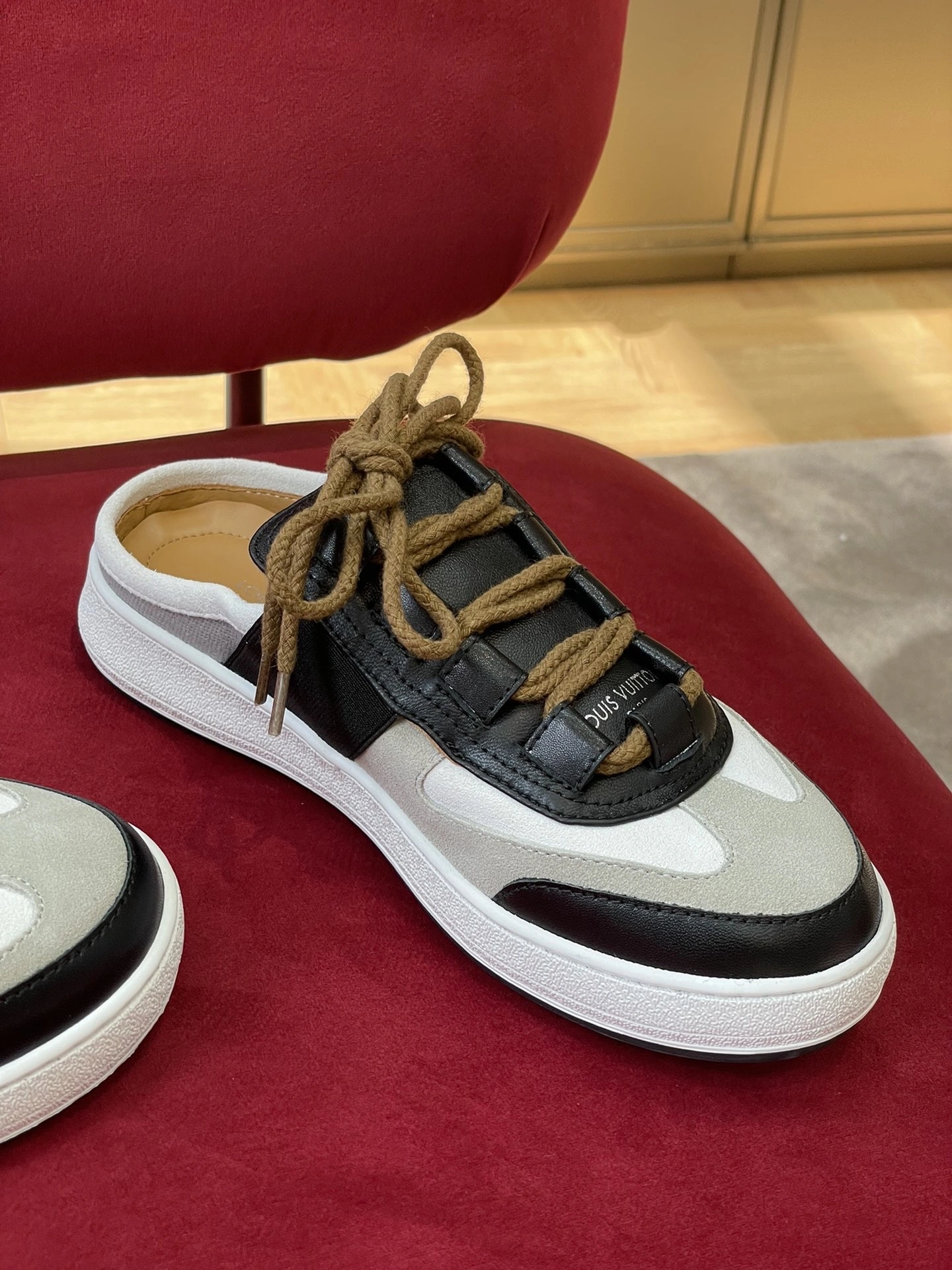 COCO- 1AAONO item:B-X002I1201H