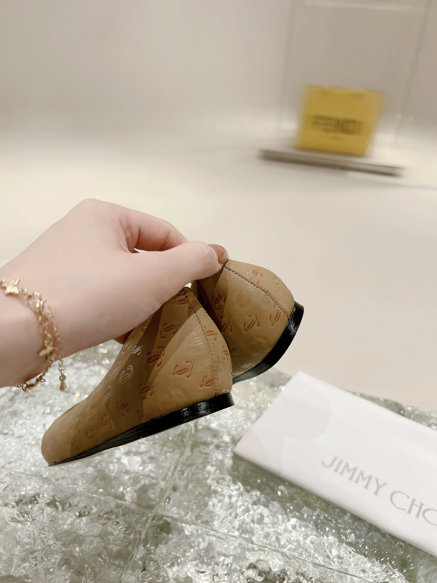 COCO — 1cm item:C-X158C0662