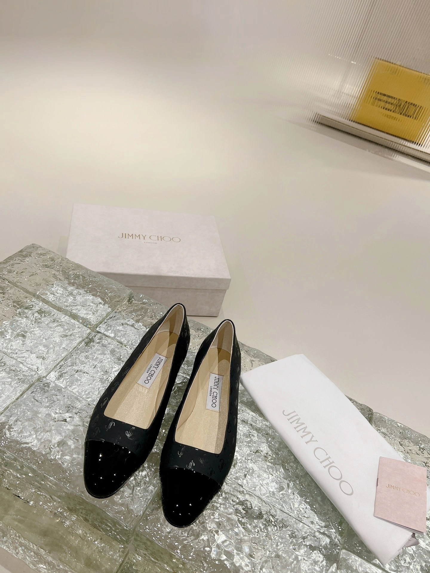 COCO — 1cm item:C-X158C0666