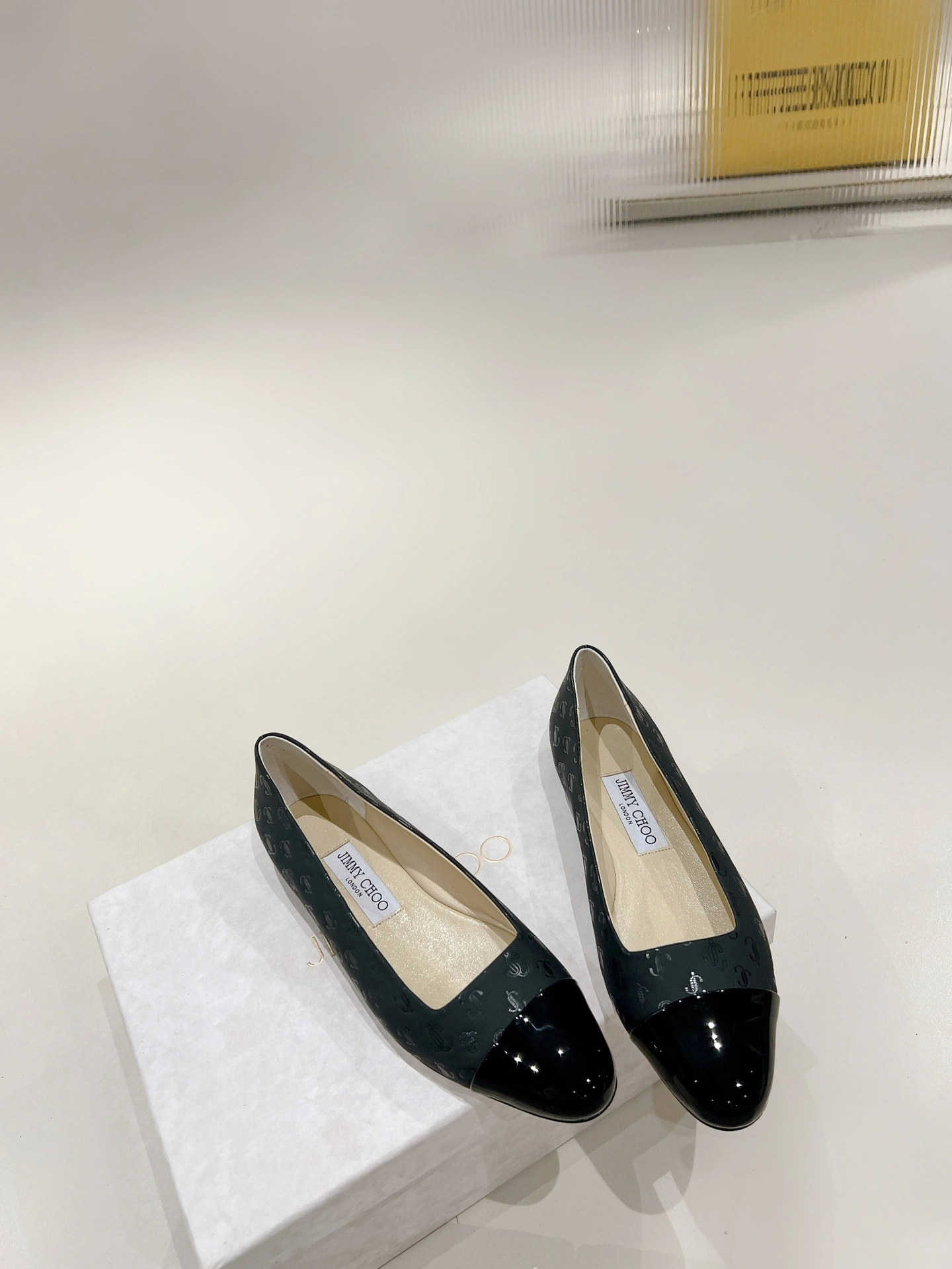 COCO — 1cm item:C-X158C0666