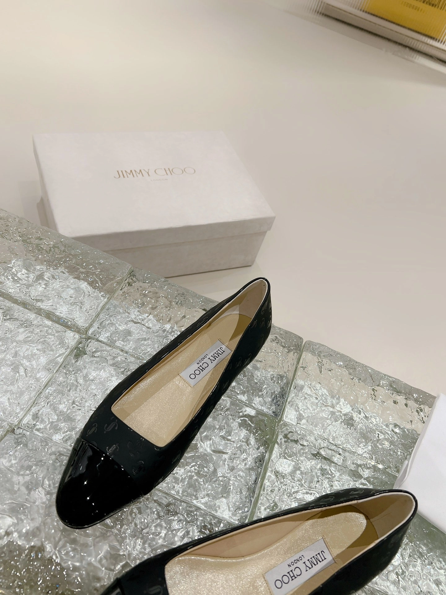 COCO — 1cm item:C-X158C0666