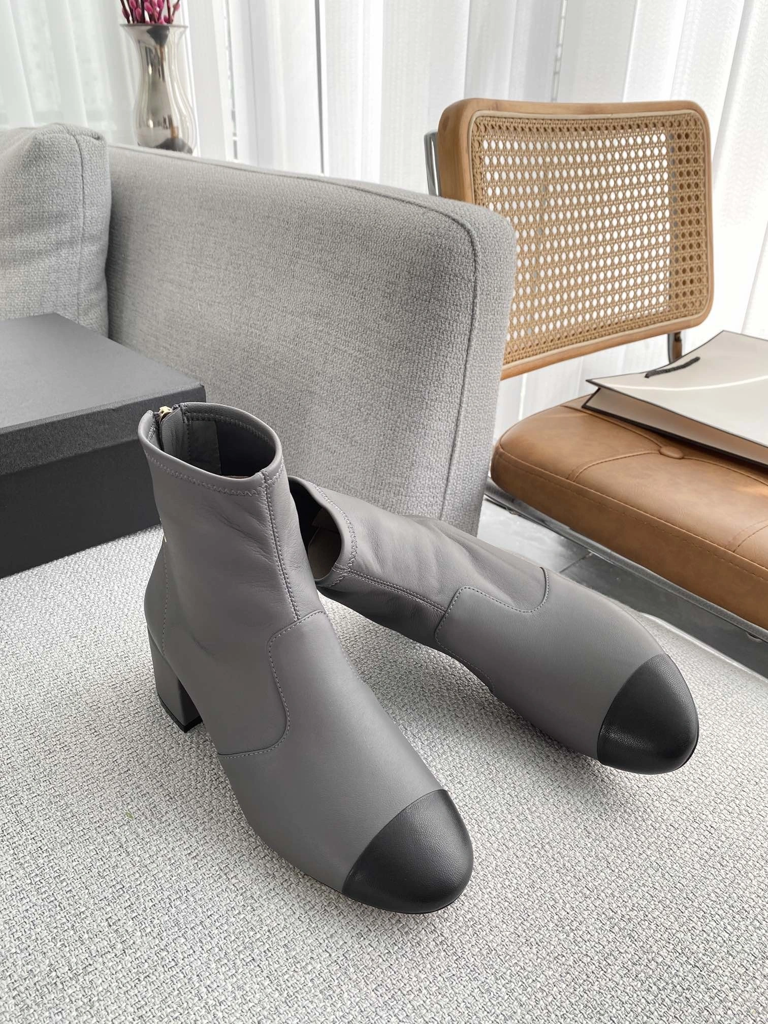 COCO- 2022 item:B-X158I2627X