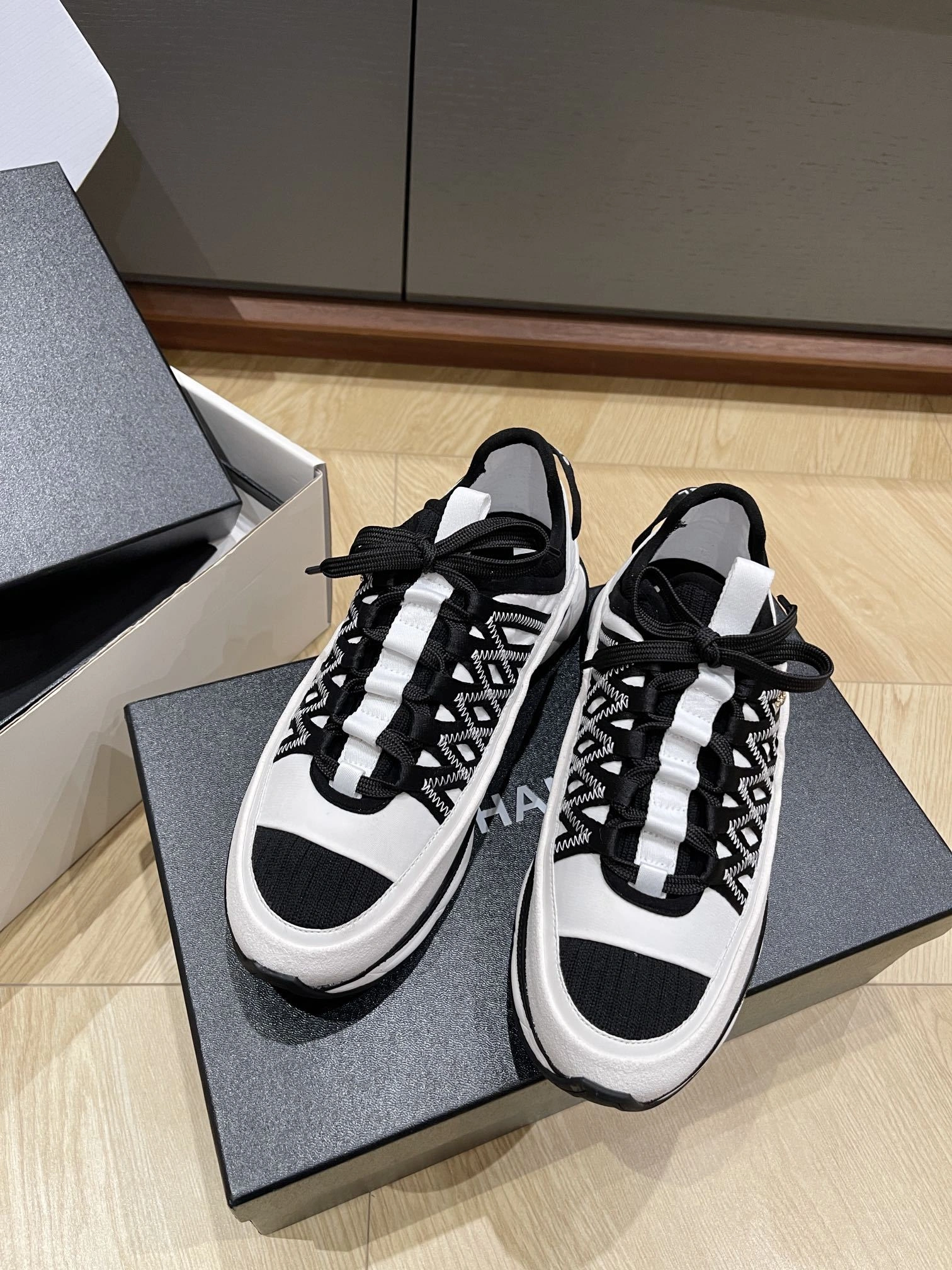 COCO--3h1958 G46260 B19209 NACVX Calfskin item:E-X003L1115B