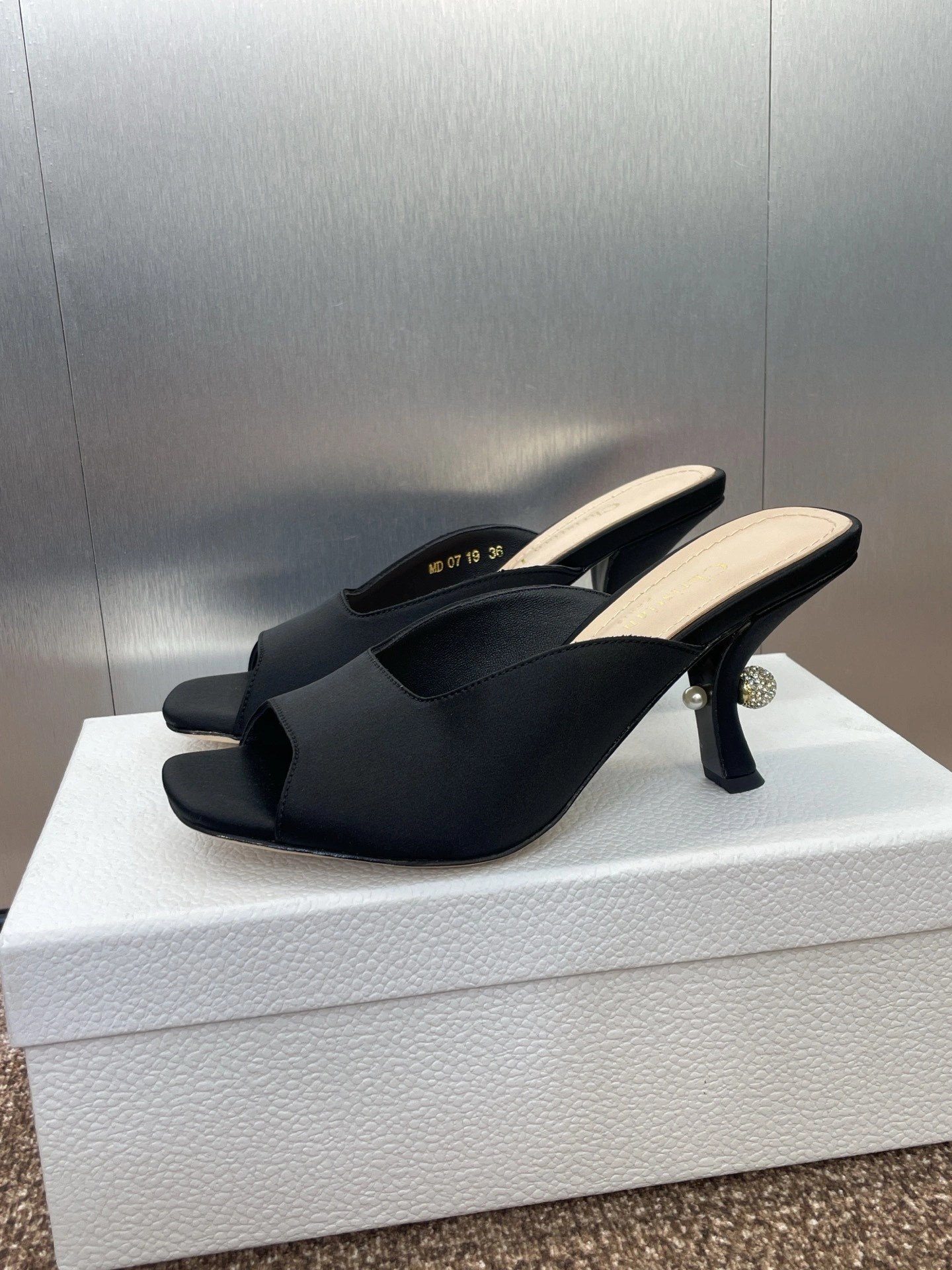COCO--4ior KCO153SAT_S900 Tribales sheepskin Heel height：7CM item:E-X000C0492H