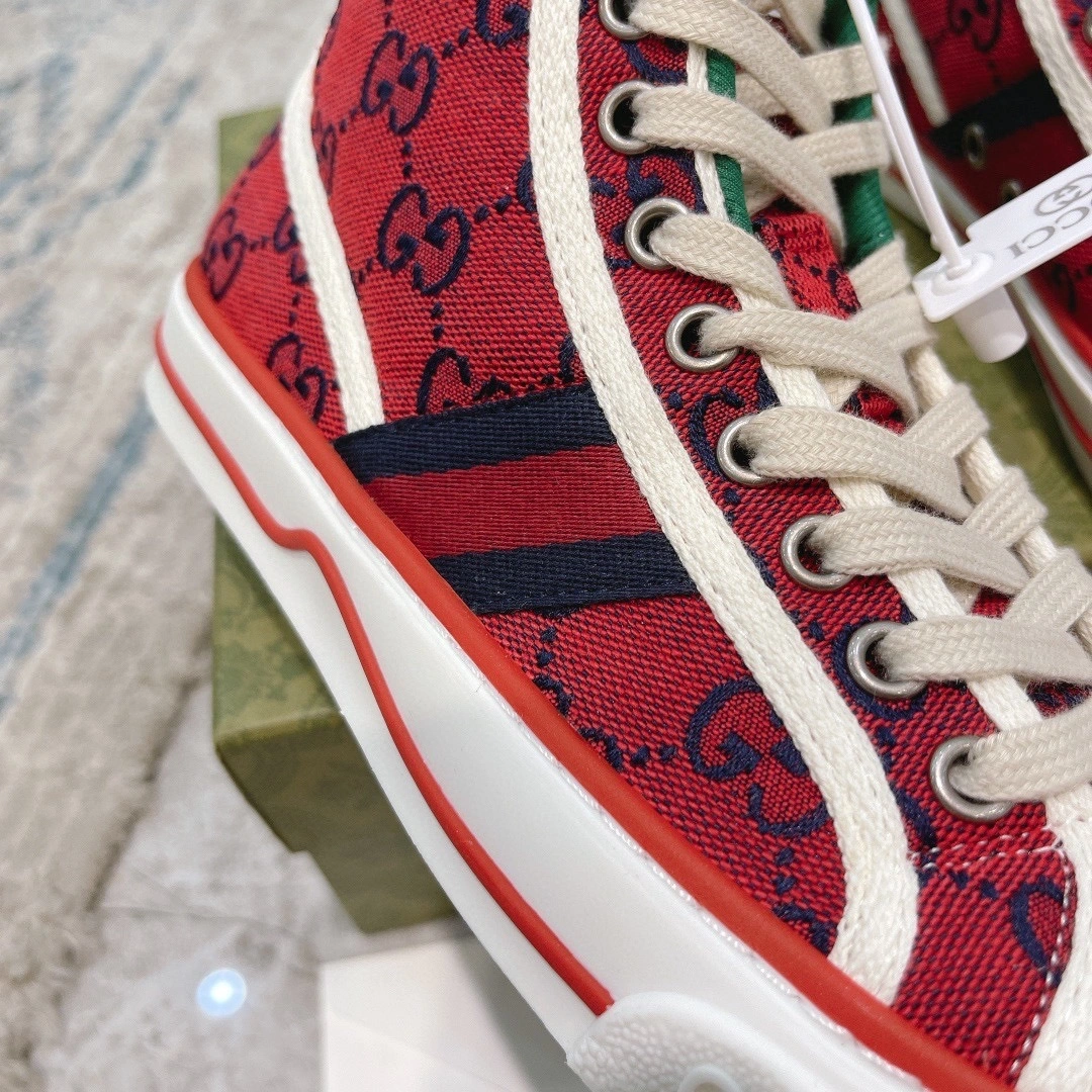 COCO- 661390 2UZL0 6497 tennis 1977 item:B-X313D03H-13