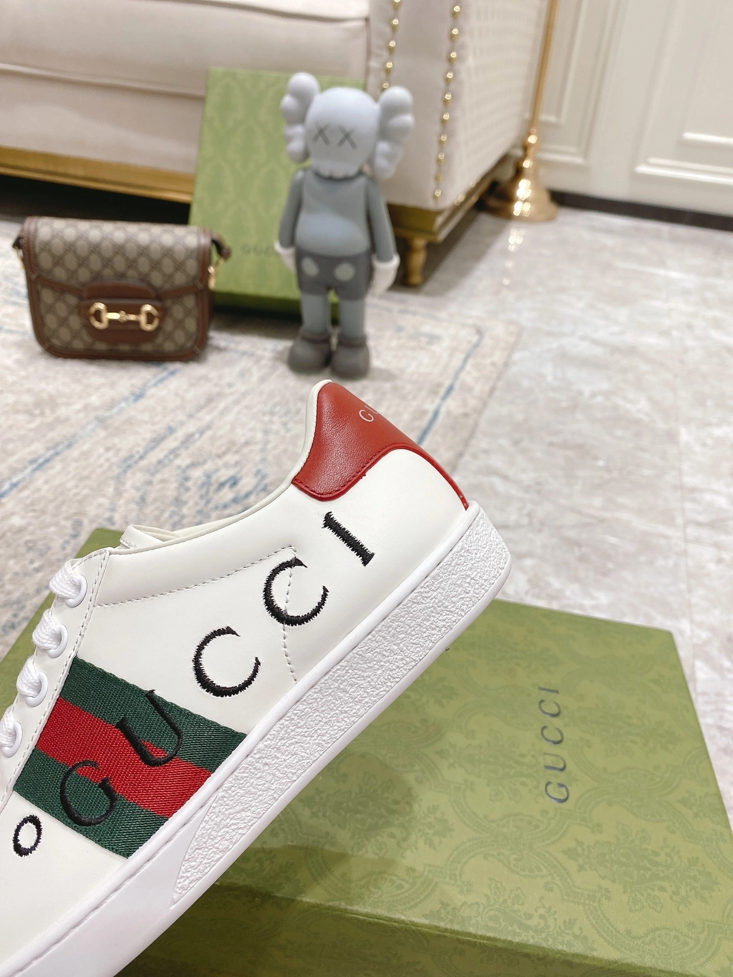 &COCO- 677718 0FI60 9063 item:B-X000C31H-11