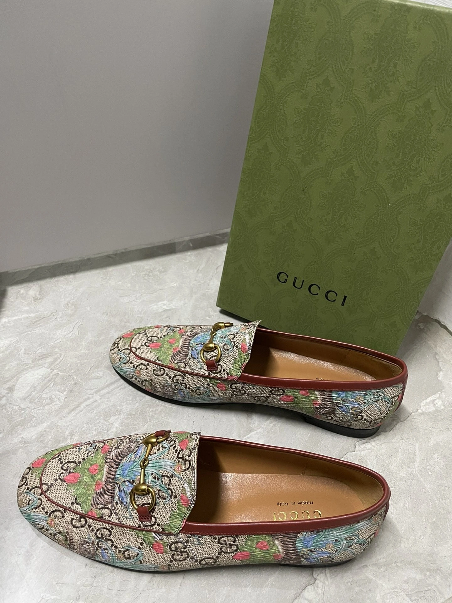 COCO- 687589 UUA10 8471 item:B-X000D1801H