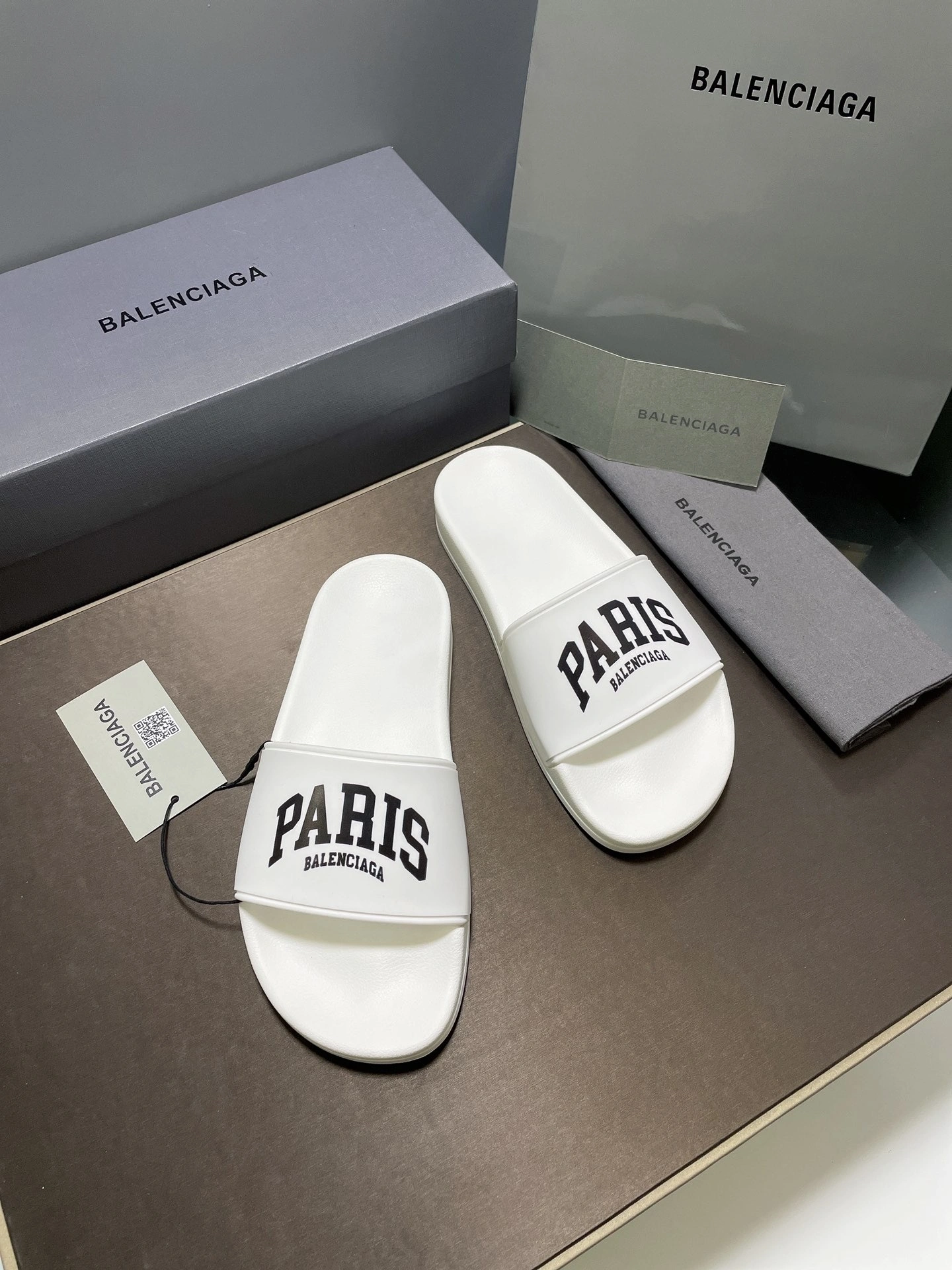 COCO- 689030W1S9A9001 paris item:B-X000D1936H