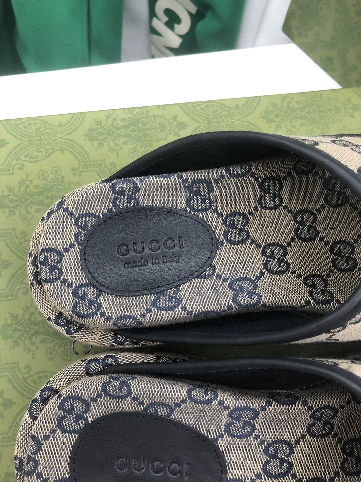 COCO- 692842 H6320 4061 item:B-X000D1804H