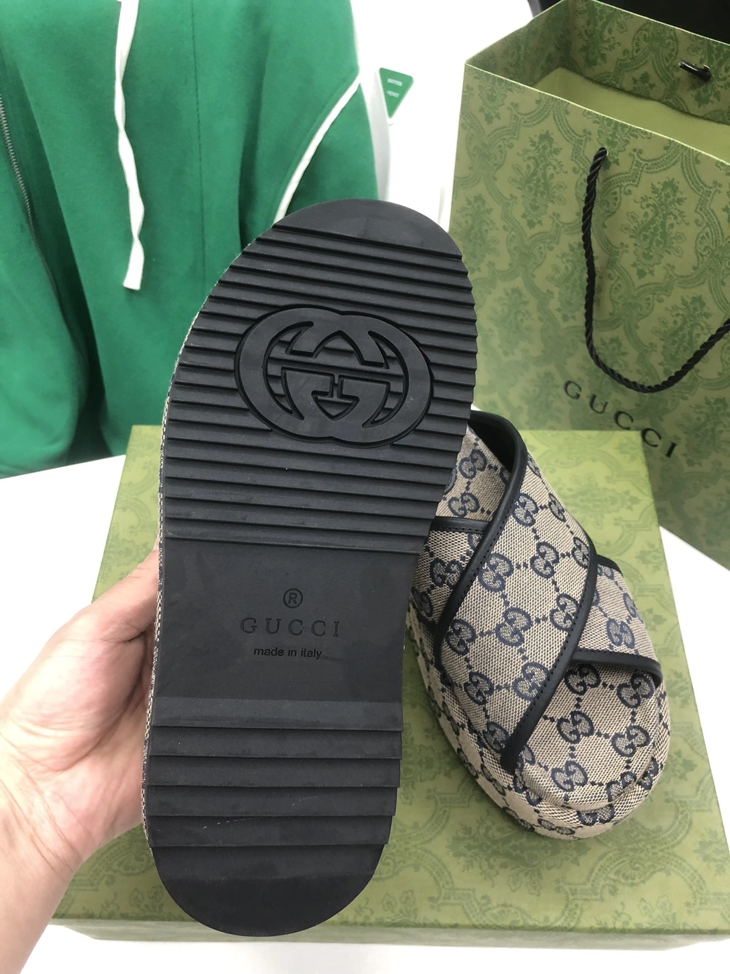 COCO- 692842 H6320 4061 item:B-X000D1804H