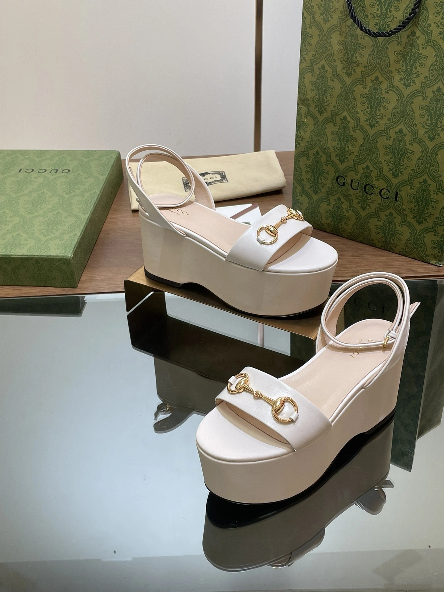 COCO- 6u33i 794358 AADFP 9540 sheephide item：E-X002J3773