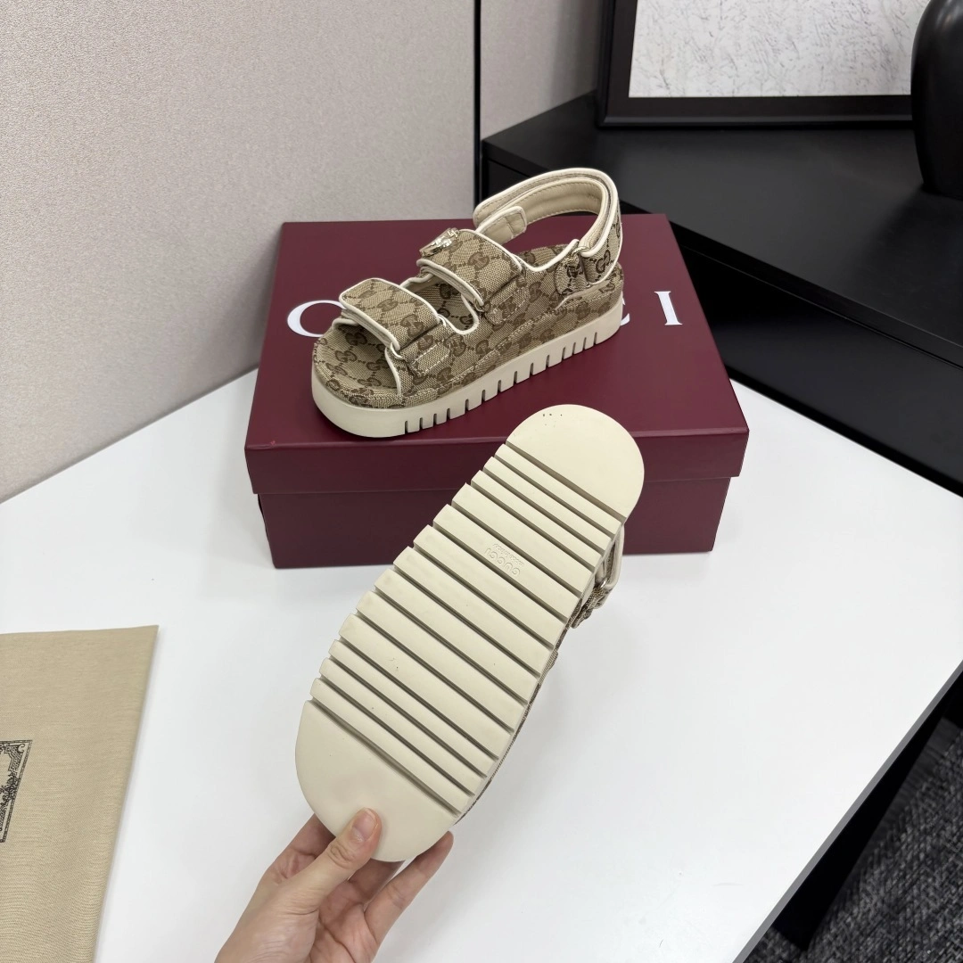 COCO- 6u33i 816630 FAD9F 9753 item:E-X555F1951