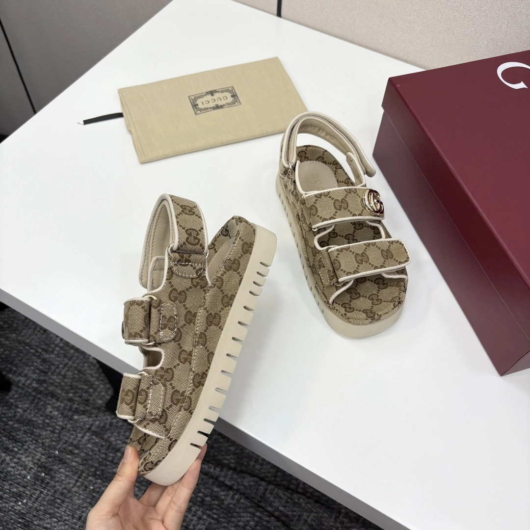 COCO- 6u33i 816630 FAD9F 9753 item:E-X555F1951