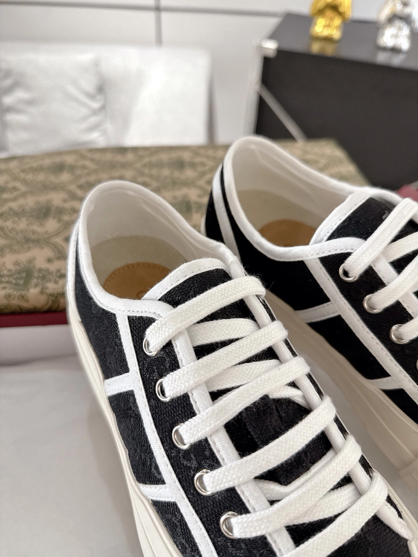 COCO- 6u33i 816879 FABZZ 1062 item：E-X000J3825