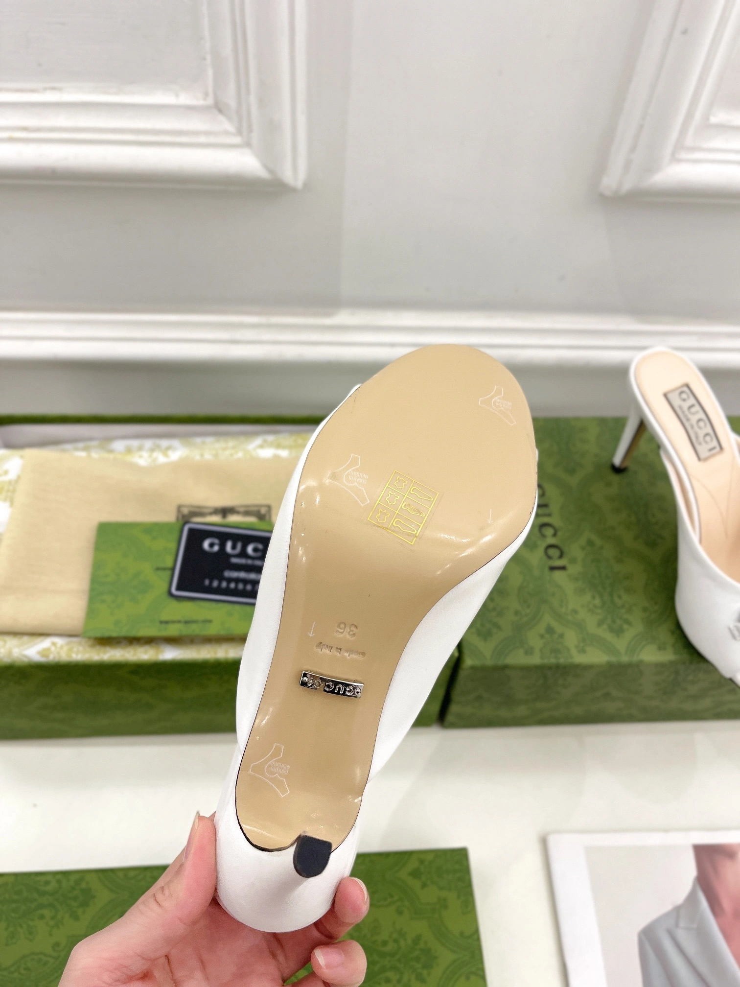 COCO--771693 C9D00 9022 71693 C9D00 9022 cowhide Heel height 8cm item:D-X02A1077