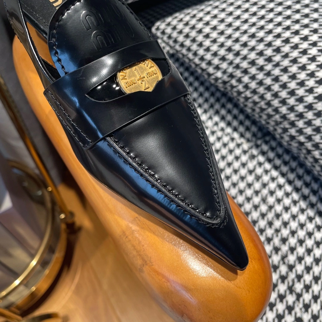 &COCO--7iu7iu slingback 5D901D_XUQ_F0002_F_045 Calfskin item: E-X000J0498T