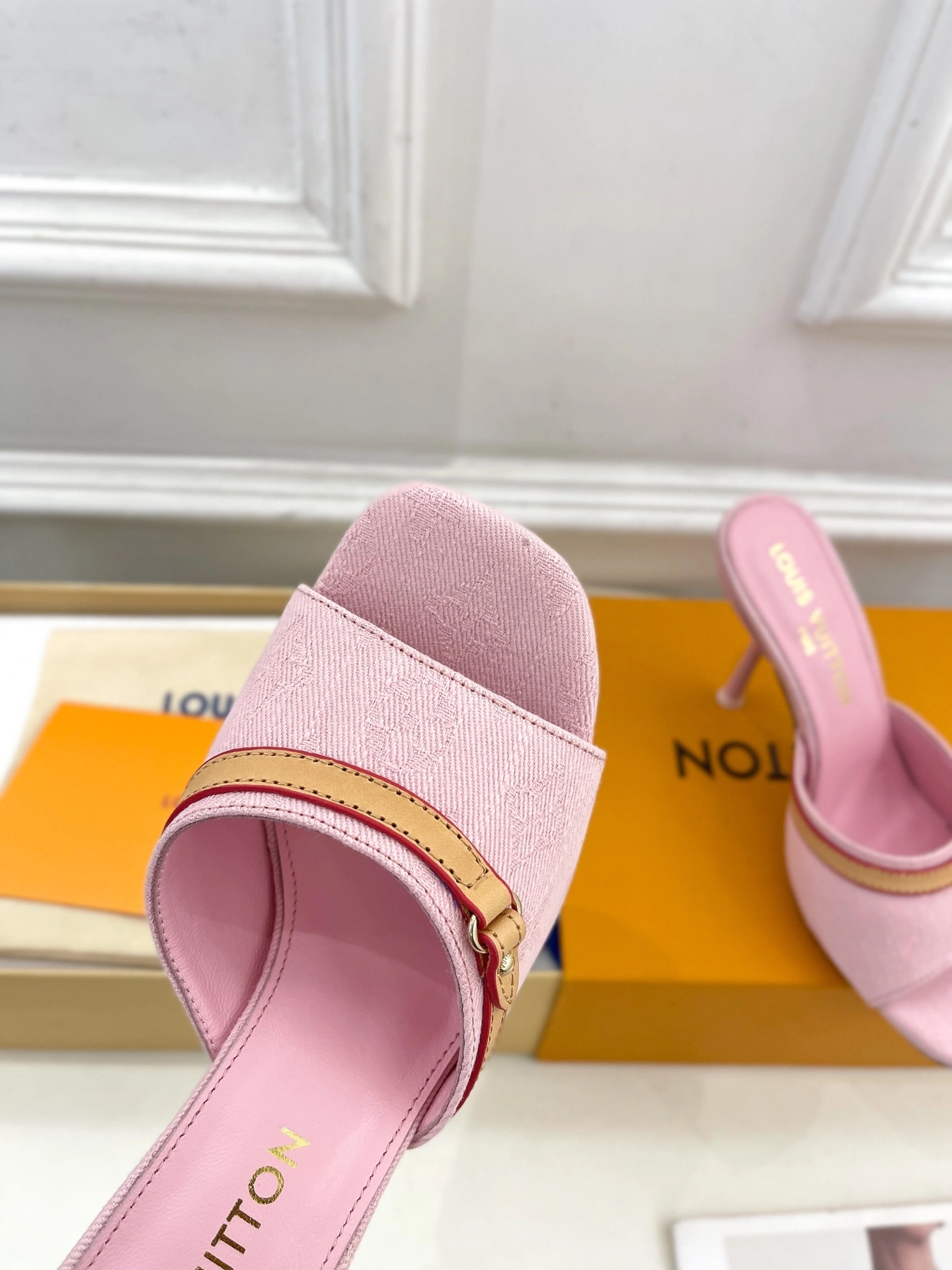 &COCO- 8V 1ADIFX sheepskin item：E-X000J0195H