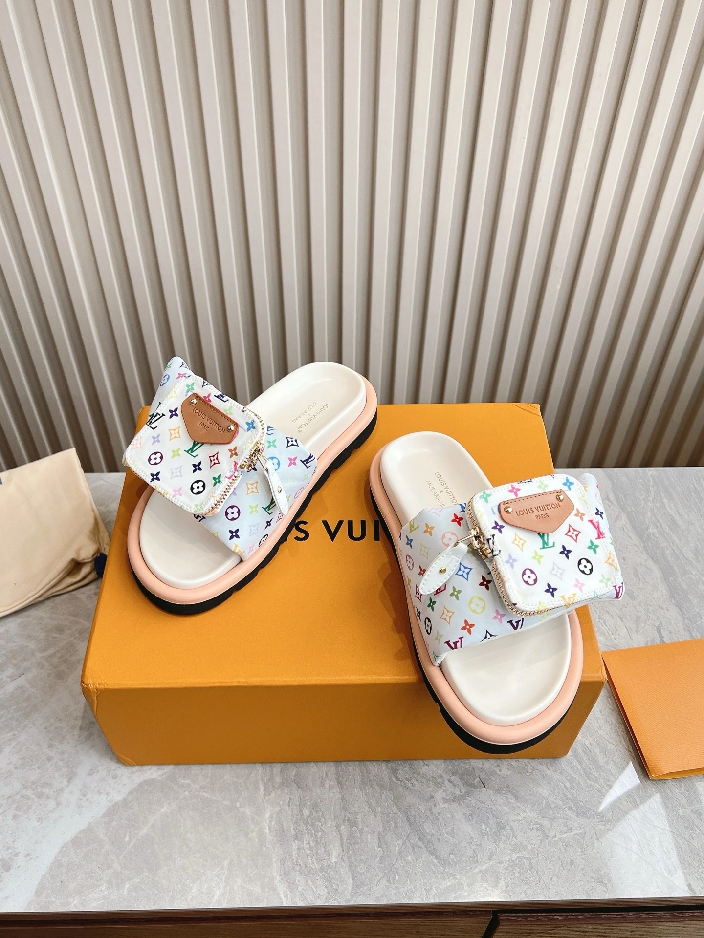 COCO--8V 1AGVQW Heel height：3cm item:E-X158C0699H