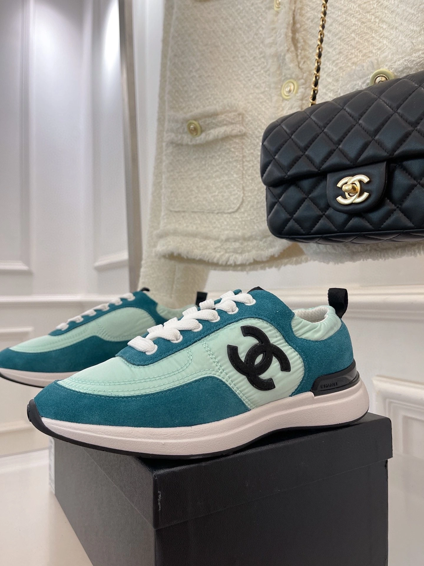 COCO- G37122 Y55132 K2776 item:B-X000G1054H
