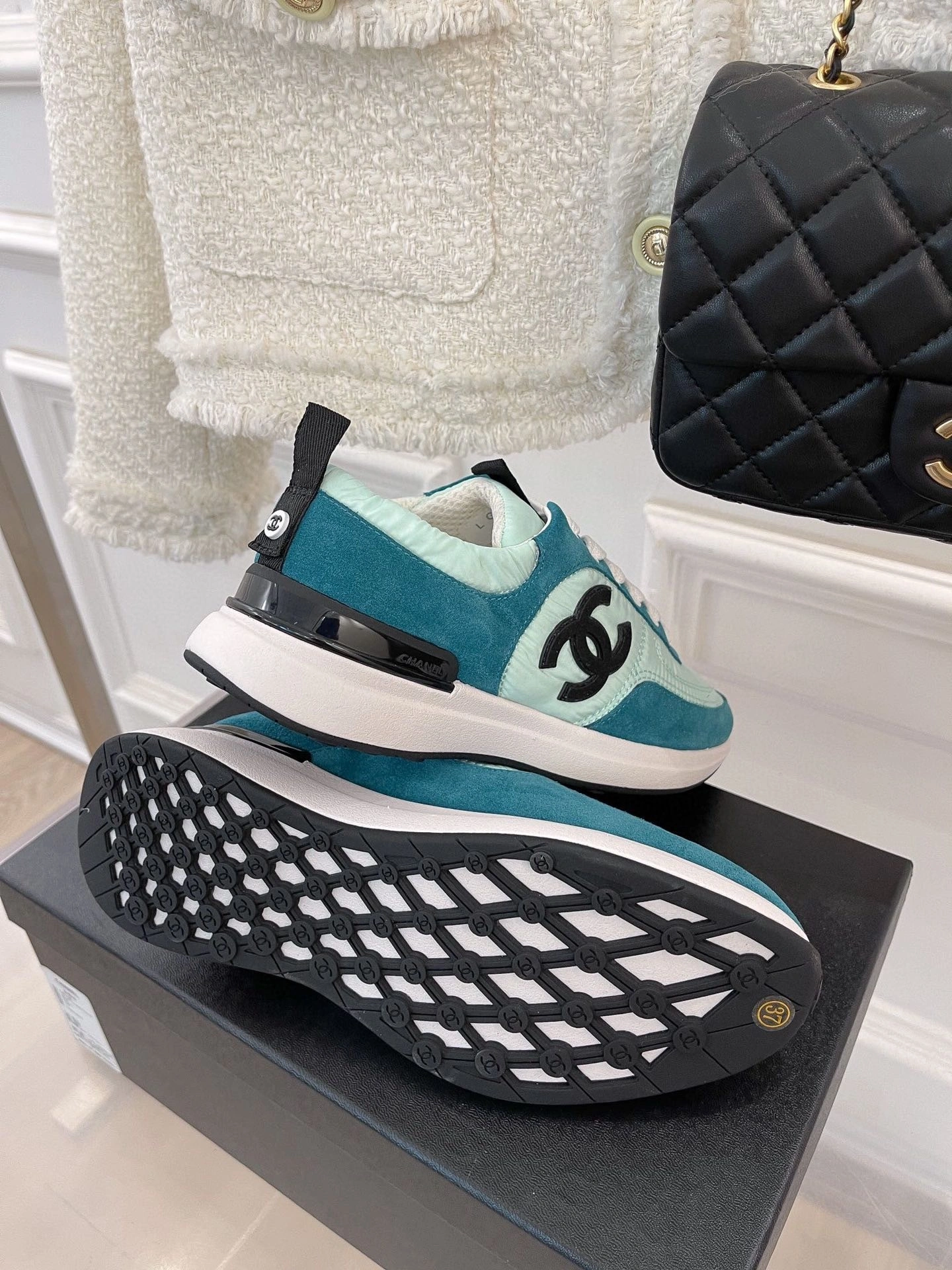 COCO- G37122 Y55132 K2776 item:B-X000G1054H