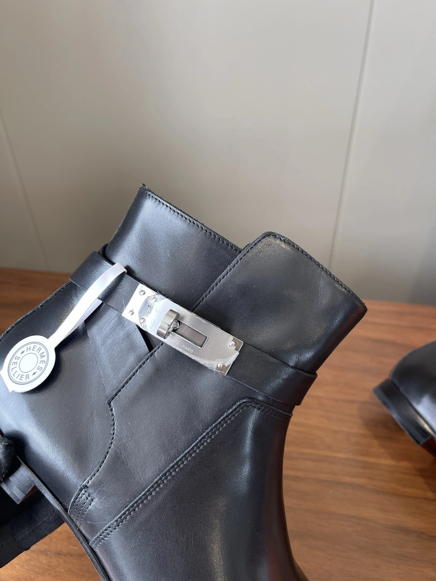COCO- H5r75s H162133Z 02 Calfskin sheepskin item:E-X003L1234B
