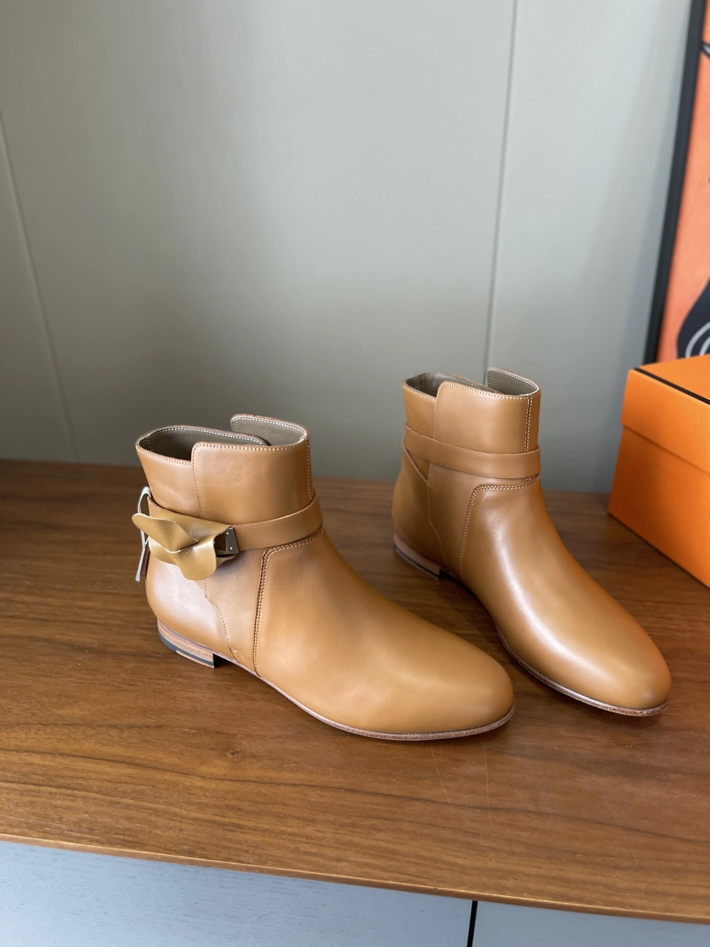 COCO--H5r75s H202255Z A3 Calfskin sheepskin item:E-X003L1235B