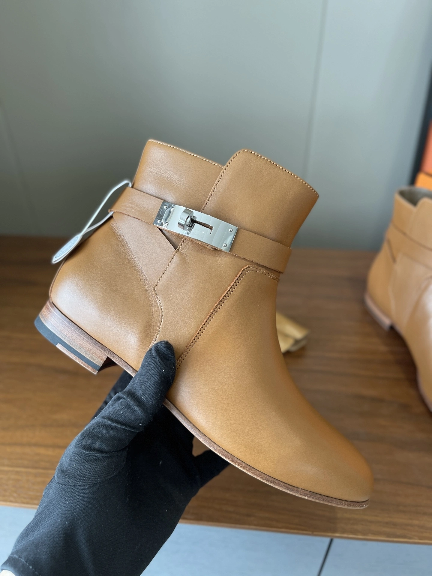 COCO--H5r75s H202255Z A3 Calfskin sheepskin item:E-X003L1235B