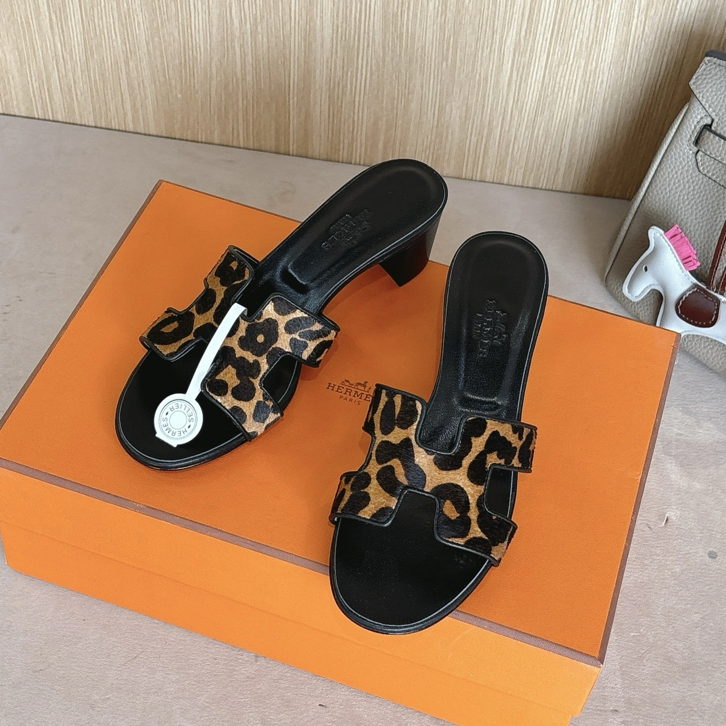 COCO- H5r75s H212183Z 20 swift calfskin item：E-X555J3886